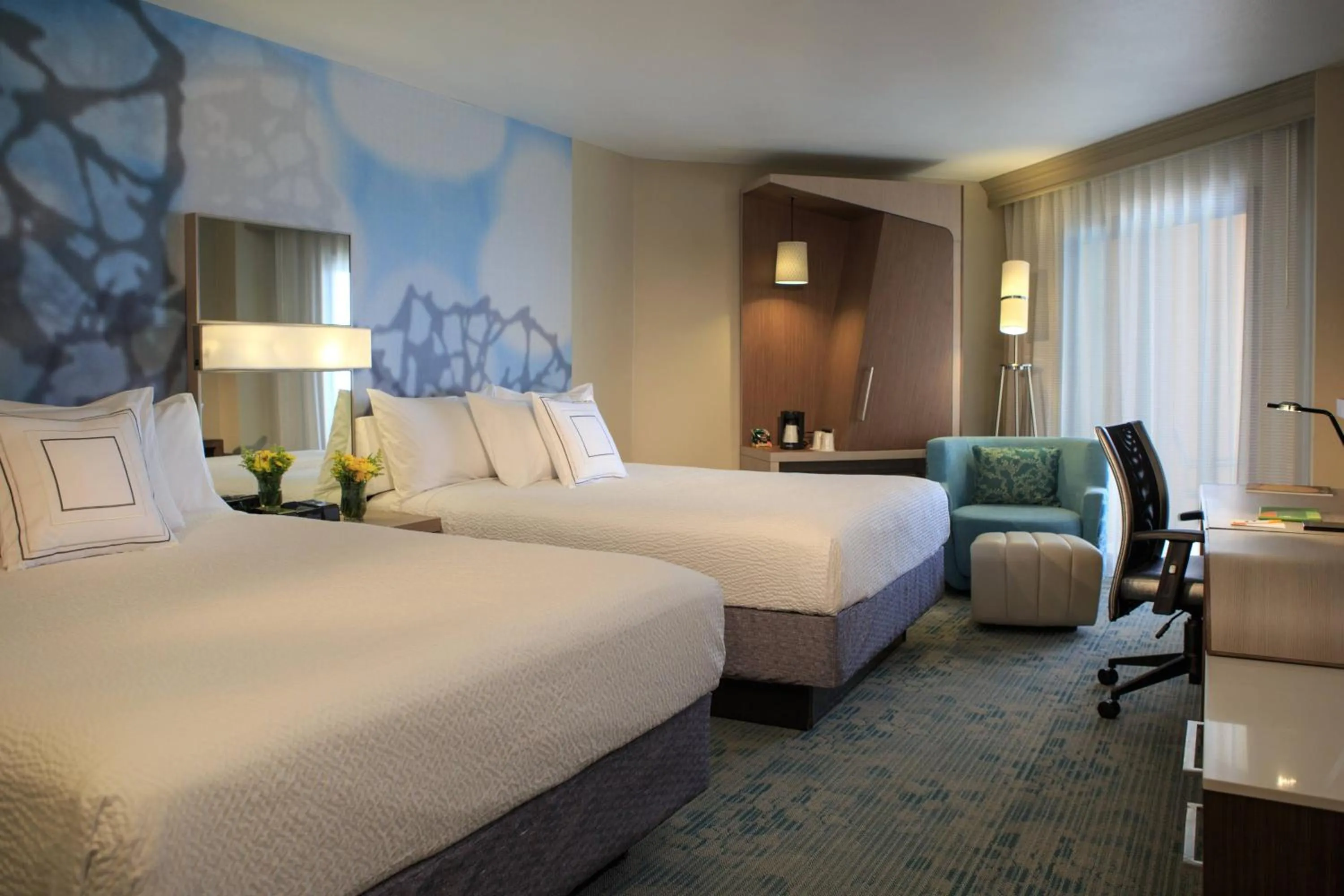 Photo of the whole room, Bed in Courtyard by Marriott Isla Verde Beach Resort