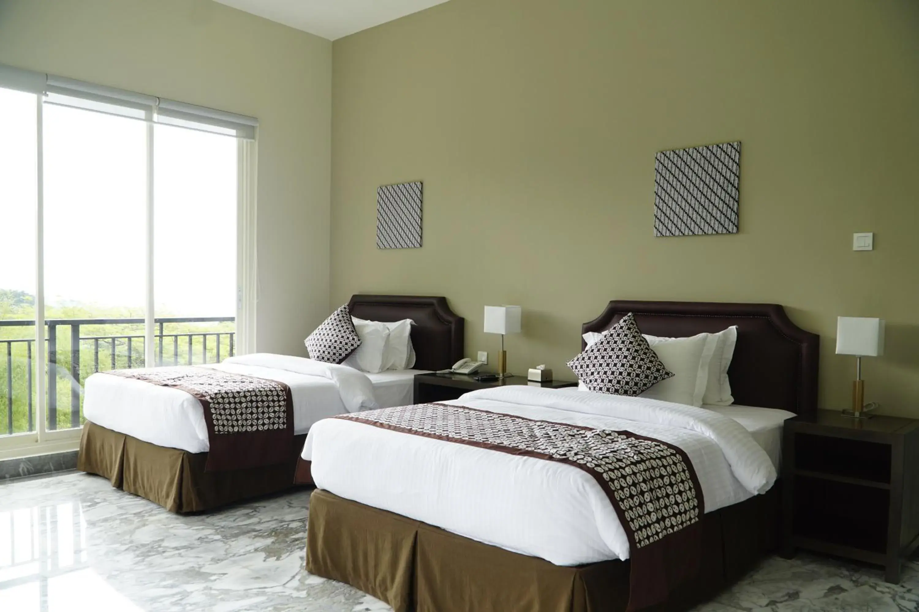 Bedroom, Bed in Arainn Bed & Breakfast Tretes Prigen by ecommerceloka Bedroom, Bed in Arainn Bed & Breakfast Tretes Prigen by ecommerceloka