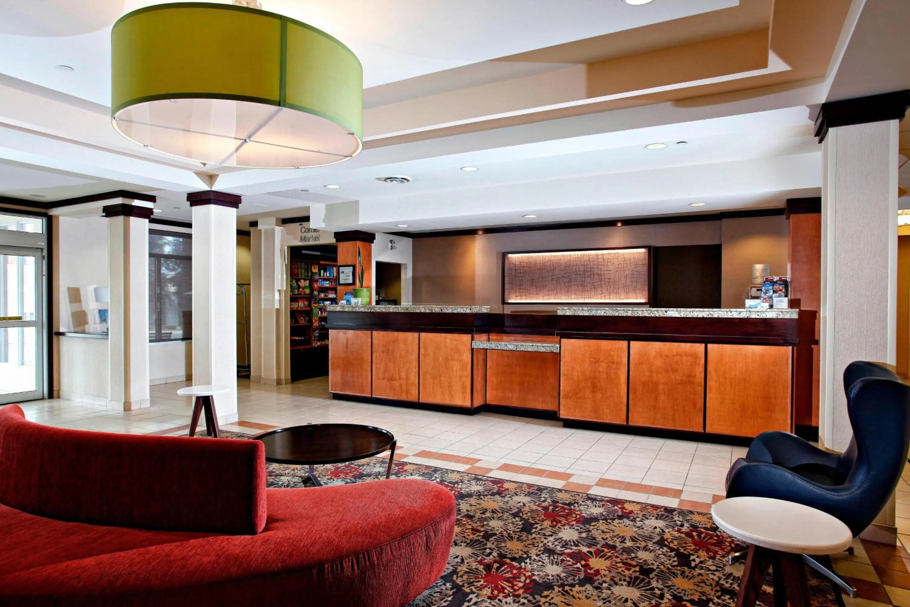 Lobby or reception in Marriott Fairfield Sudbury