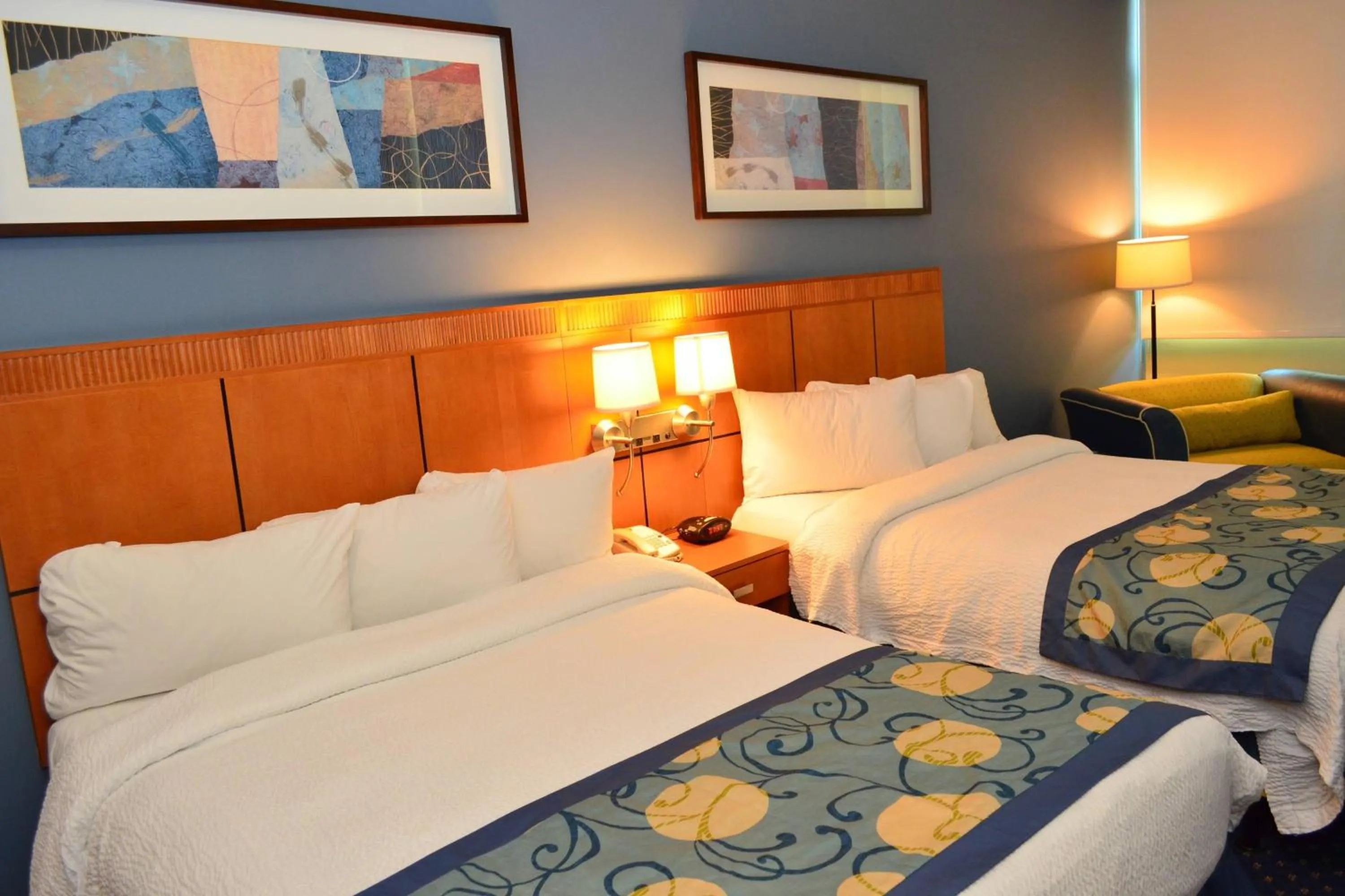 Photo of the whole room, Bed in Courtyard Aguadilla