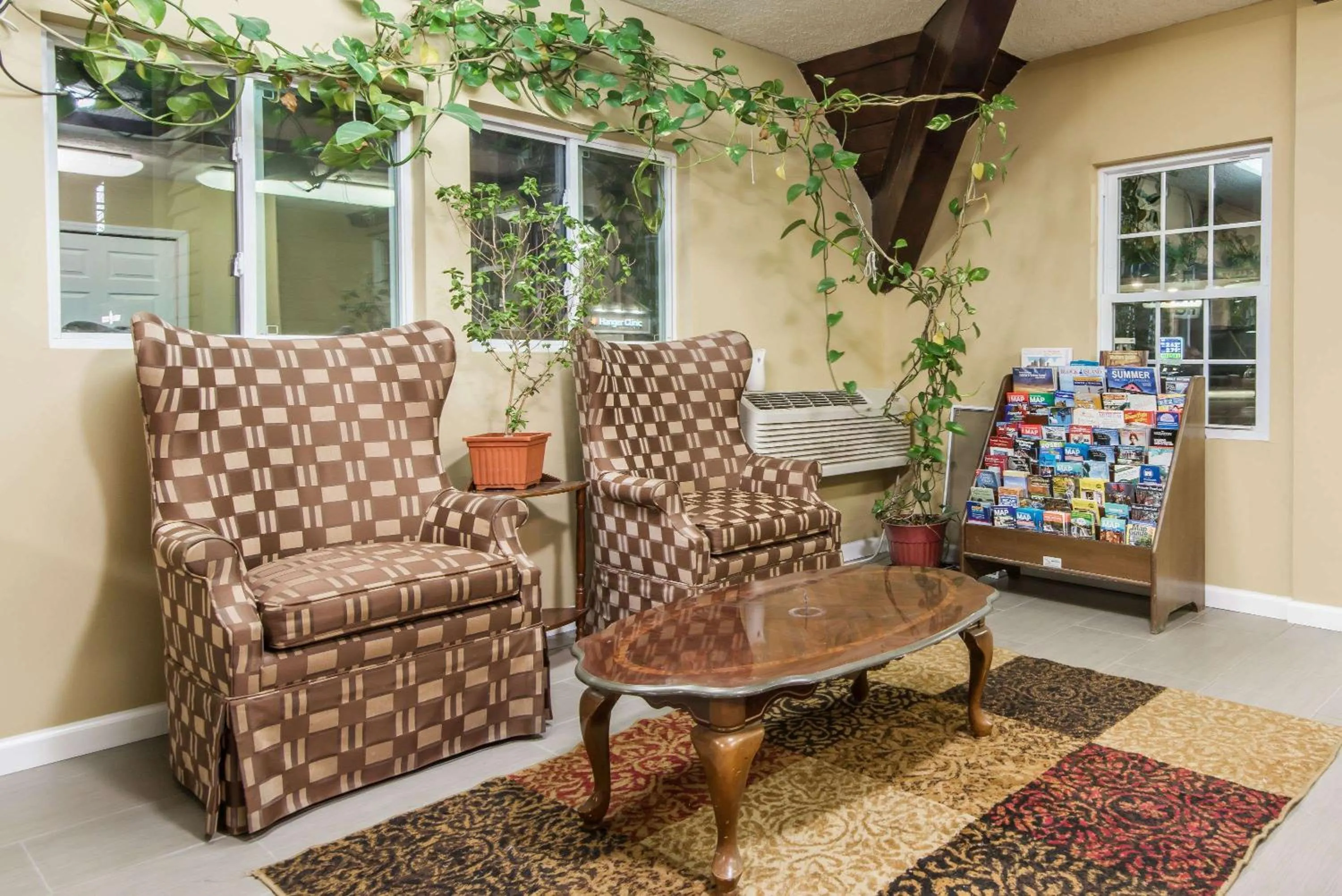 Lobby or reception in Days Inn by Wyndham Vernon