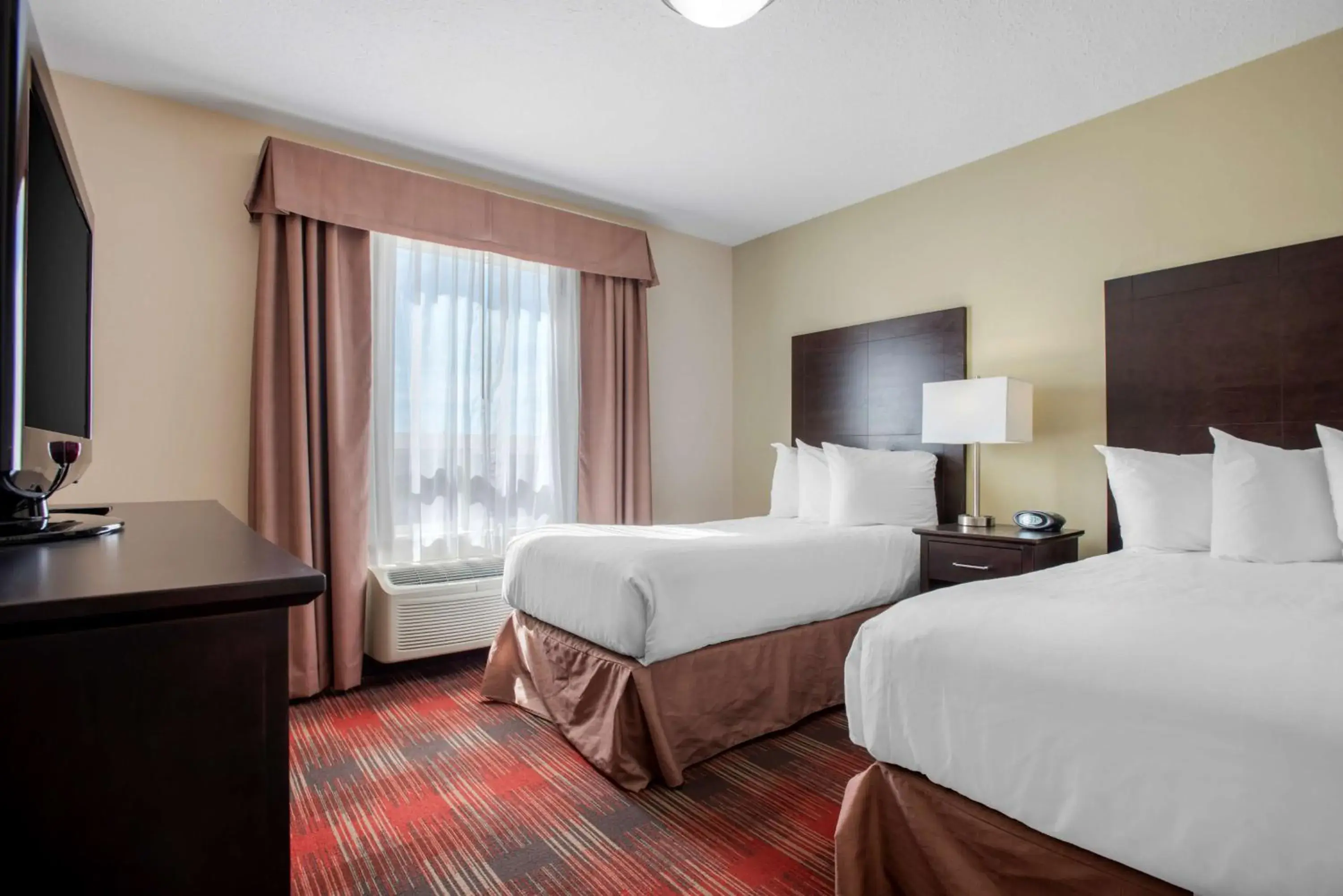 Bedroom, Bed in Best Western Plus Red Deer Inn & Suite Bedroom, Bed in Best Western Plus Red Deer Inn & Suite