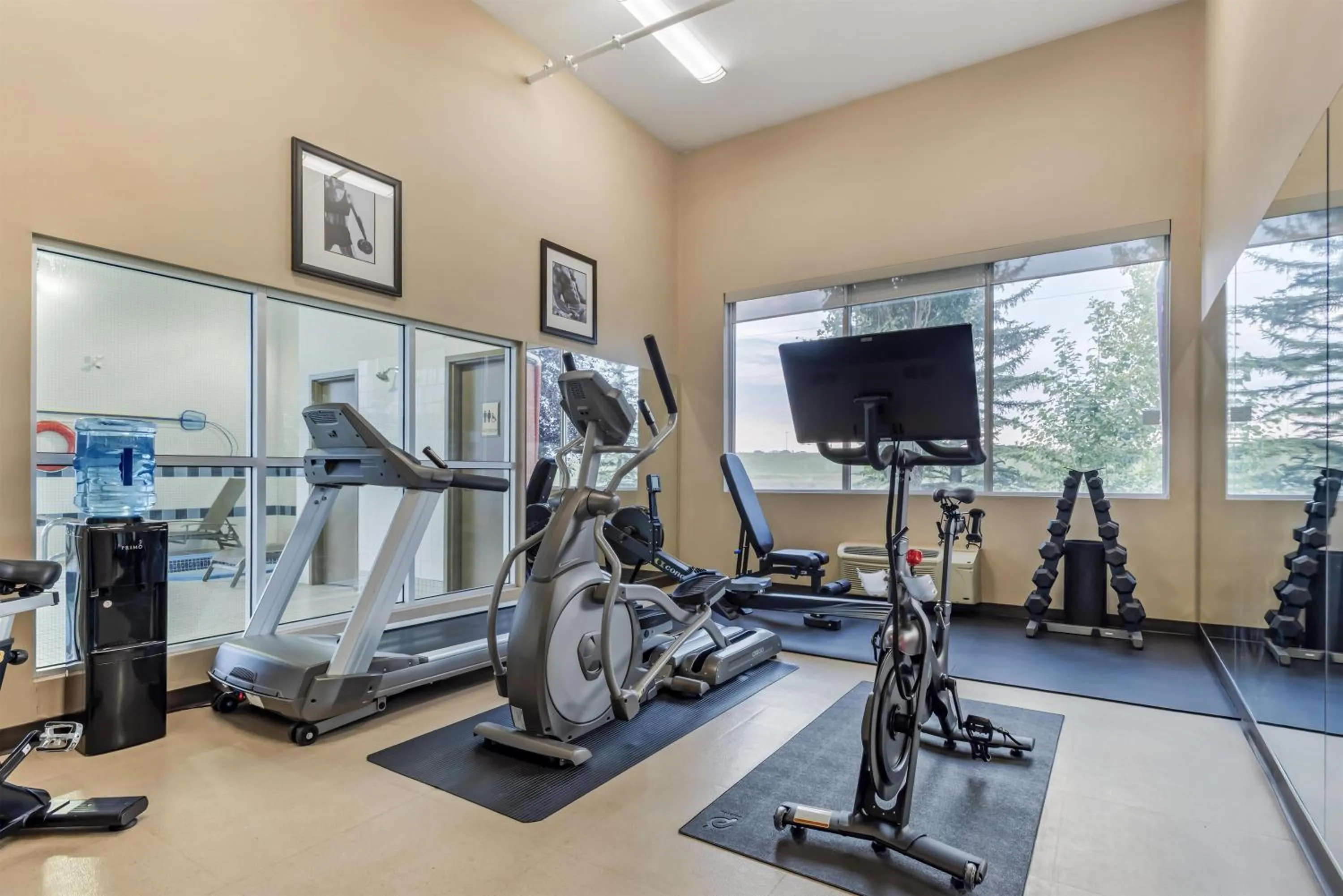Fitness centre/facilities in Best Western Plus Red Deer Inn & Suite