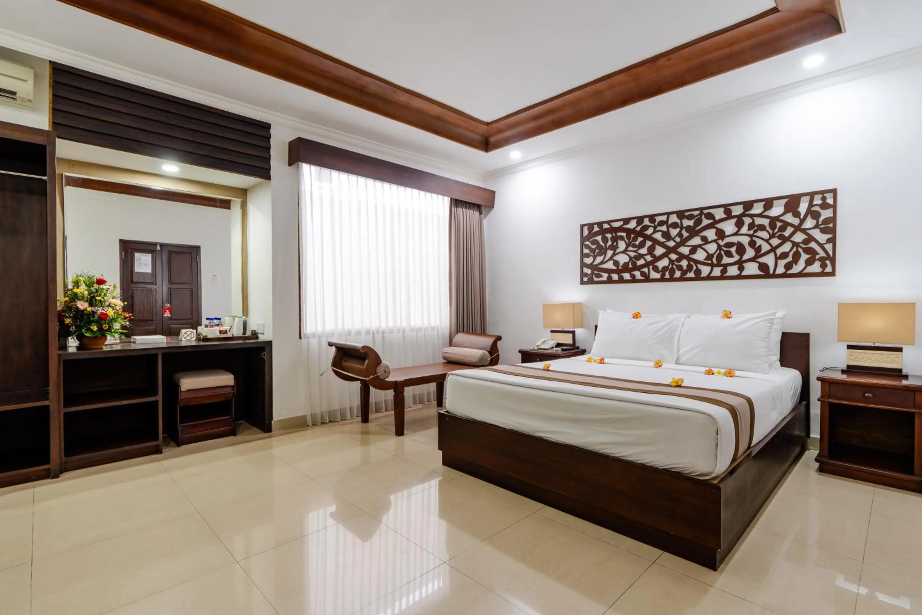 Bedroom, Bed in Dewi Sri Hotel