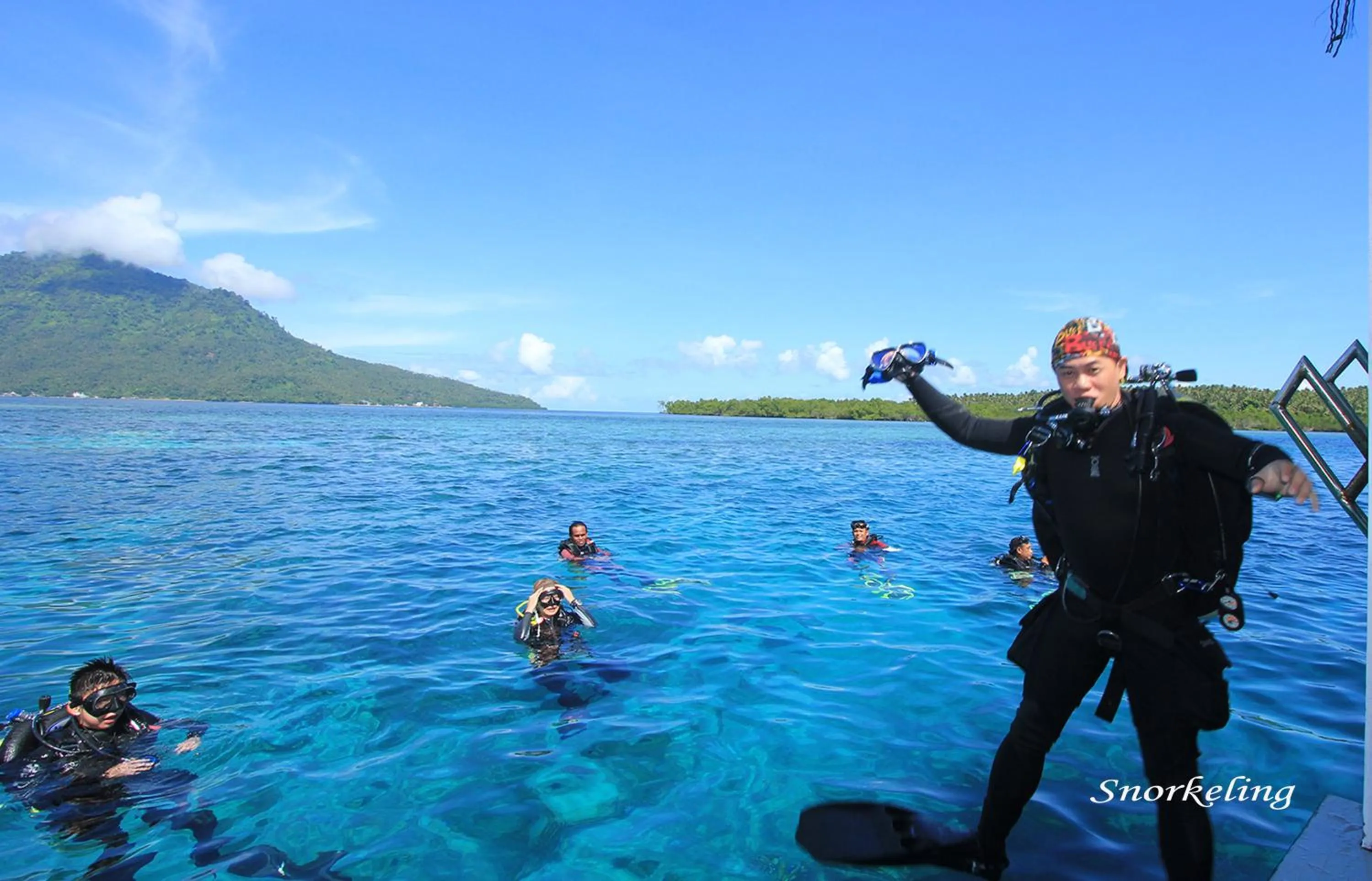 Snorkeling in Cocotinos Manado