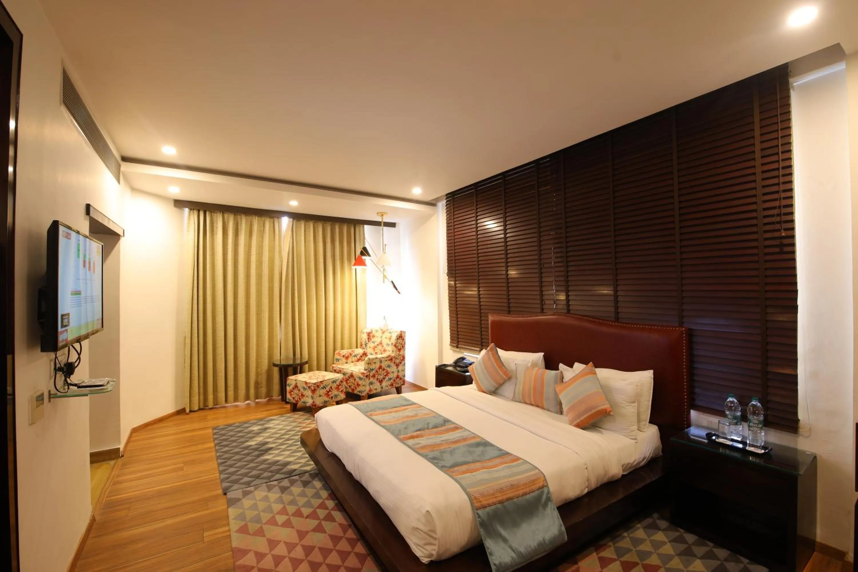 Bed in Hotel Natraj Rishikesh