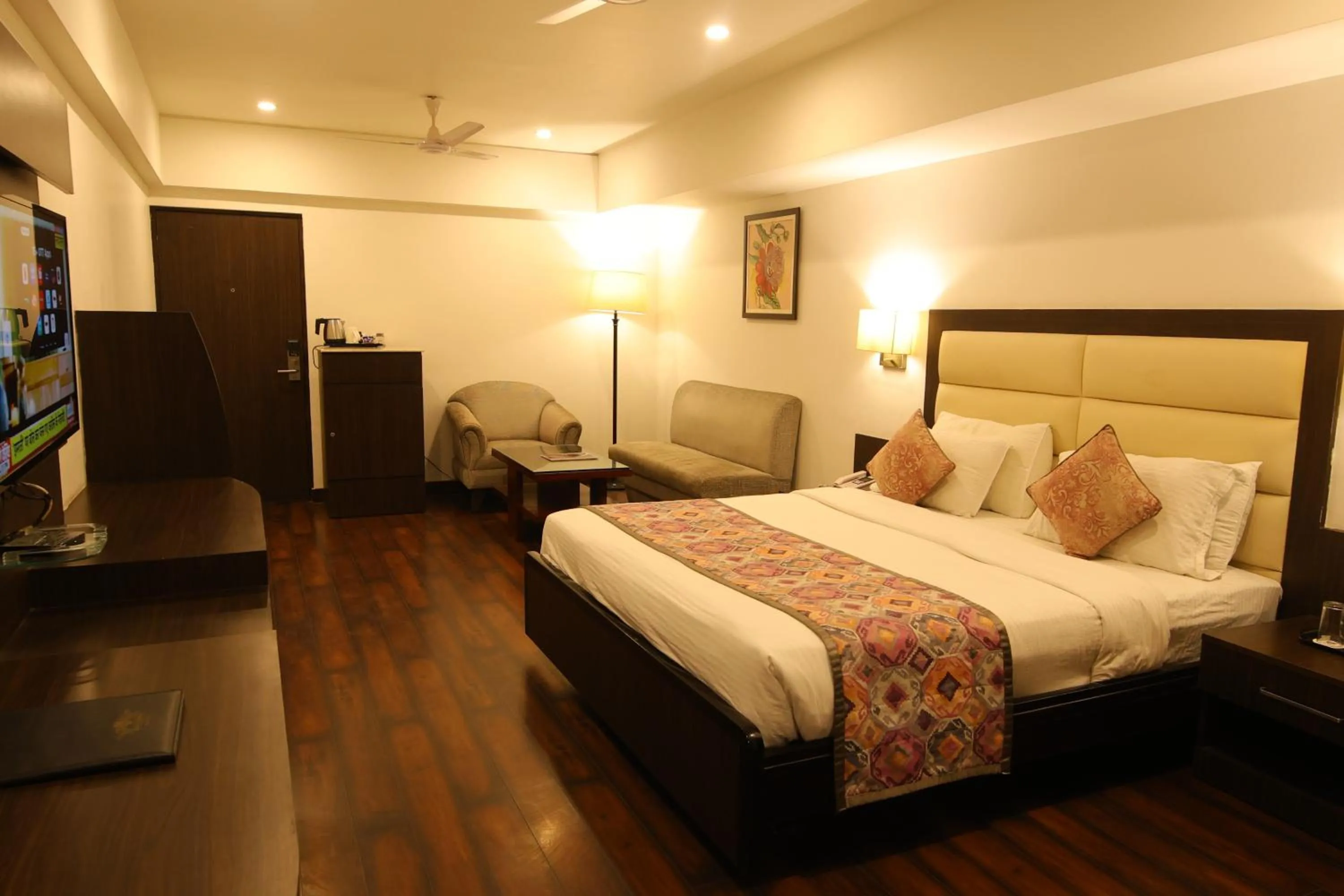 Bedroom, Bed in Hotel Natraj Rishikesh