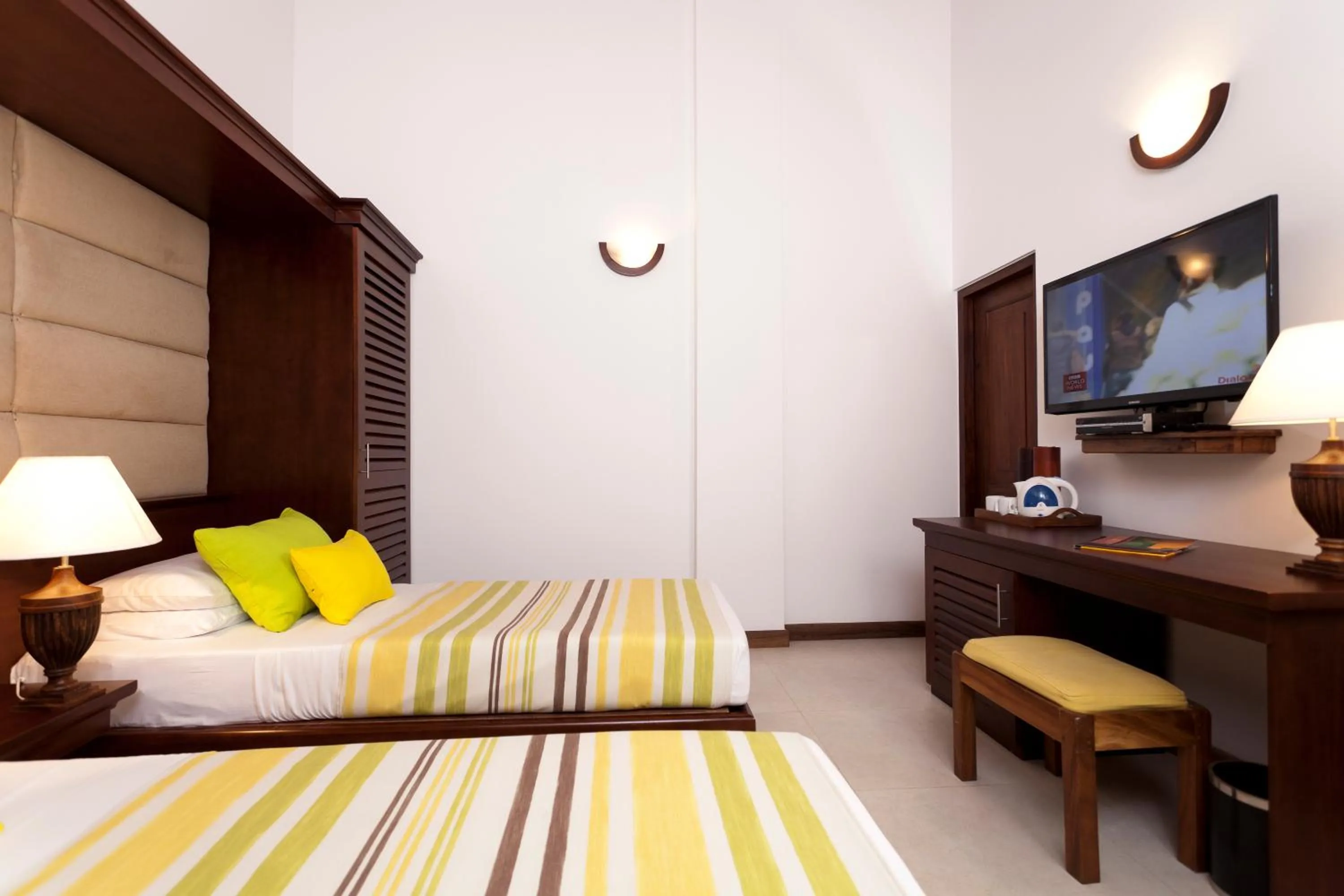 TV and multimedia, Bed in Amaya Lake Dambulla