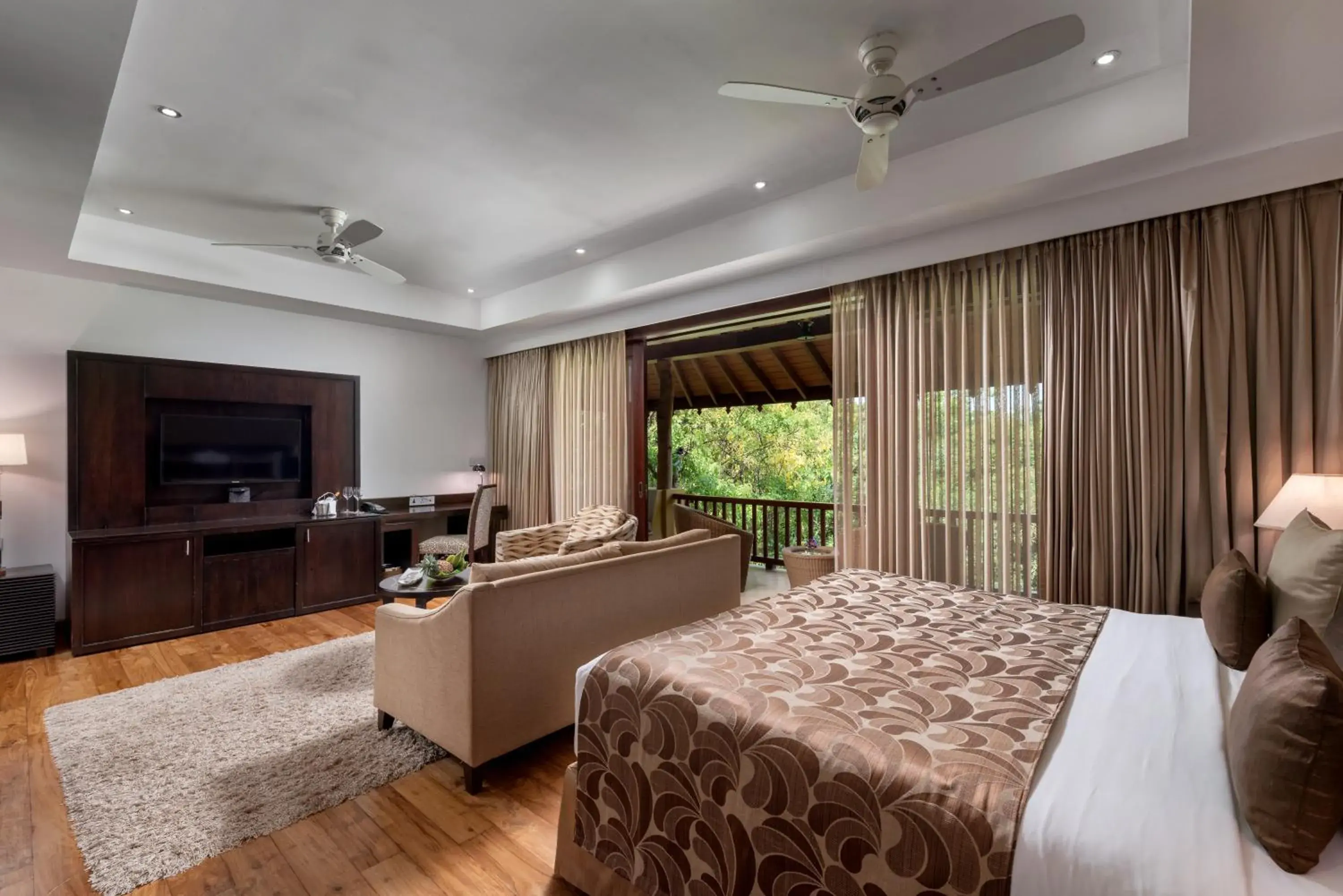 Bedroom, Bed in Amaya Lake Dambulla Bedroom, Bed in Amaya Lake Dambulla