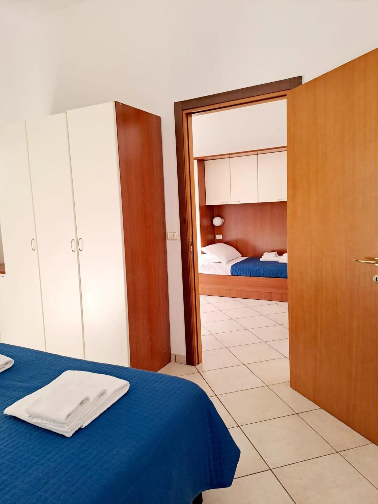 Bed in Residence I Girasoli