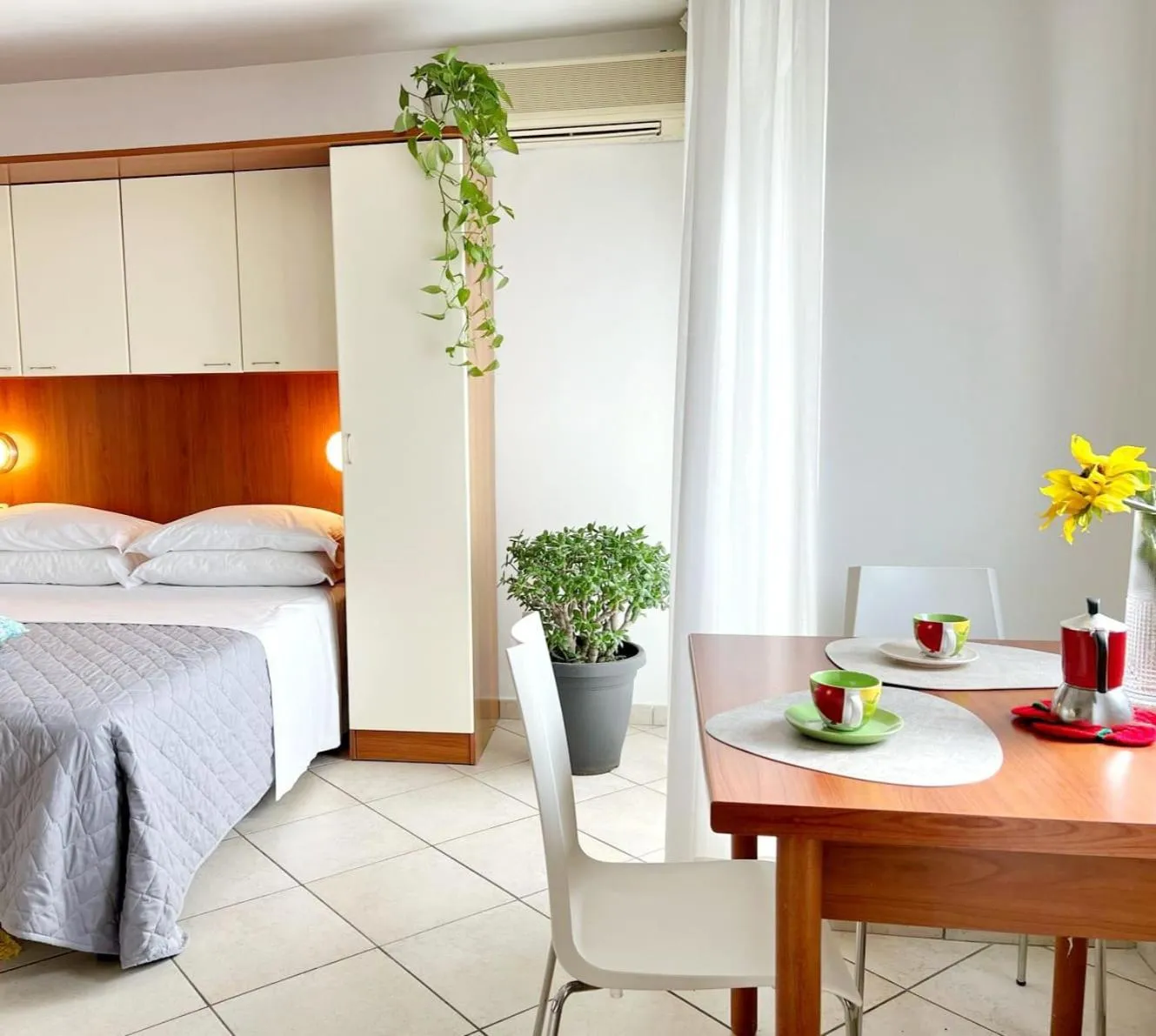 Bed in Residence I Girasoli