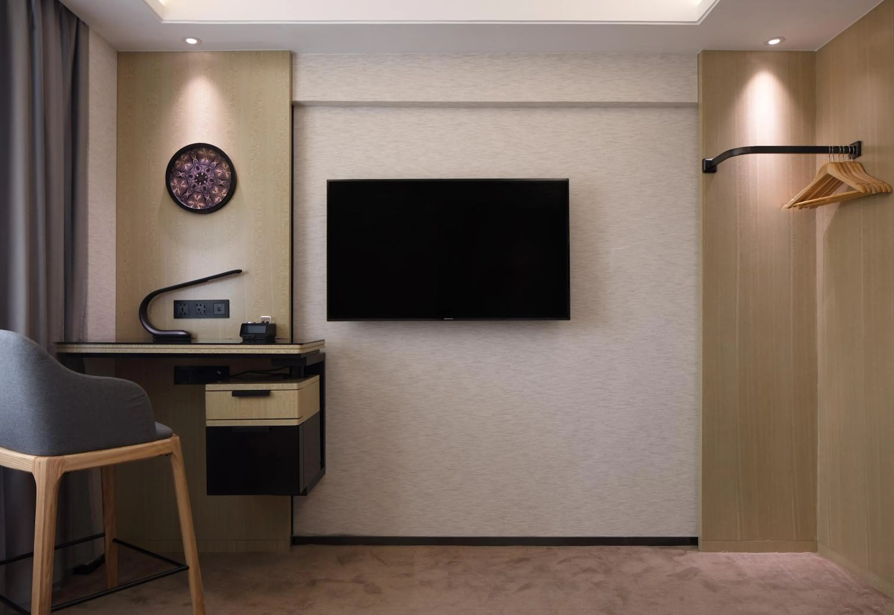 TV and multimedia in Paco Hotel Guangzhou Jiangtai Road Metro Branch