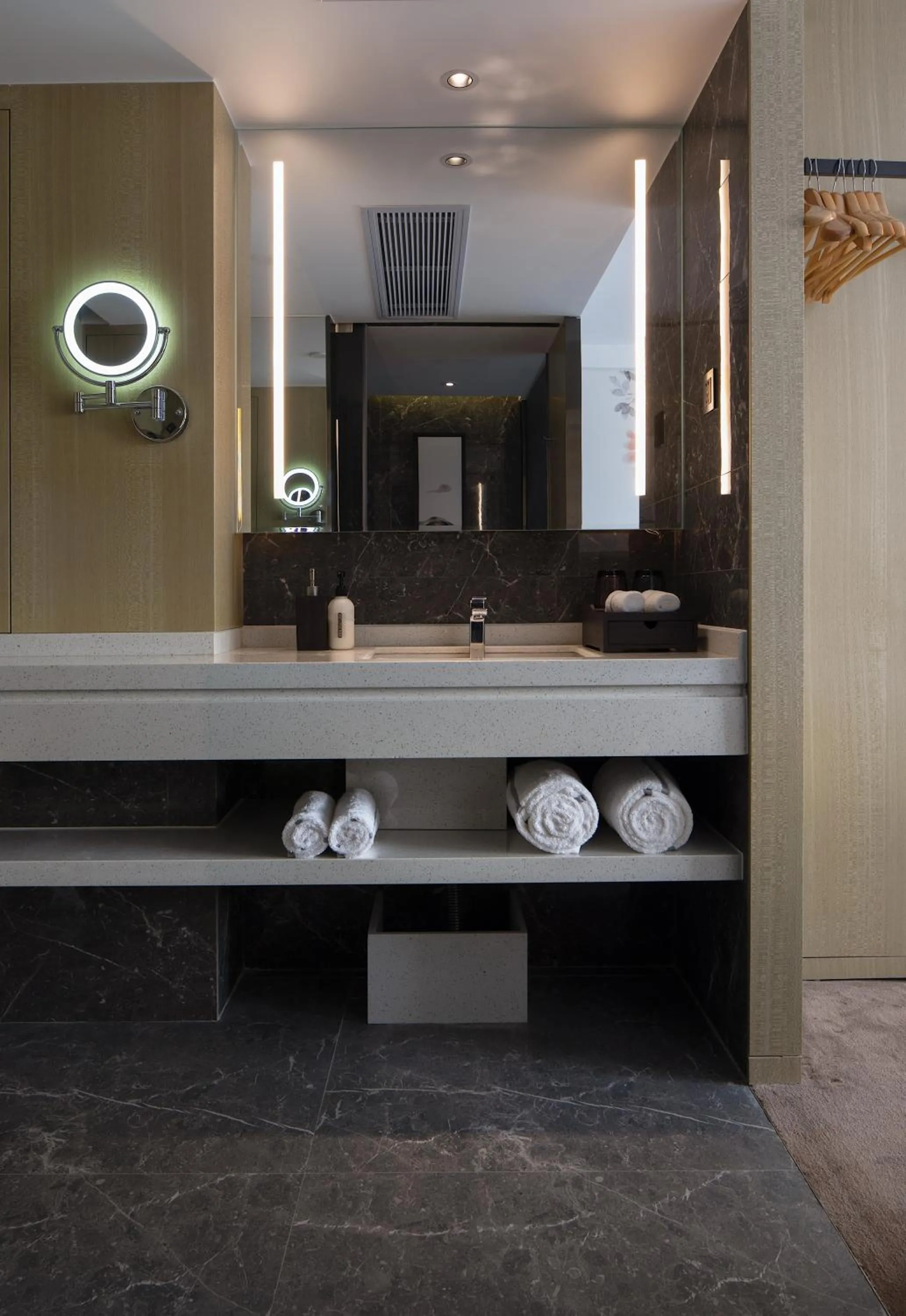 towels in Paco Hotel Guangzhou Jiangtai Road Metro Branch