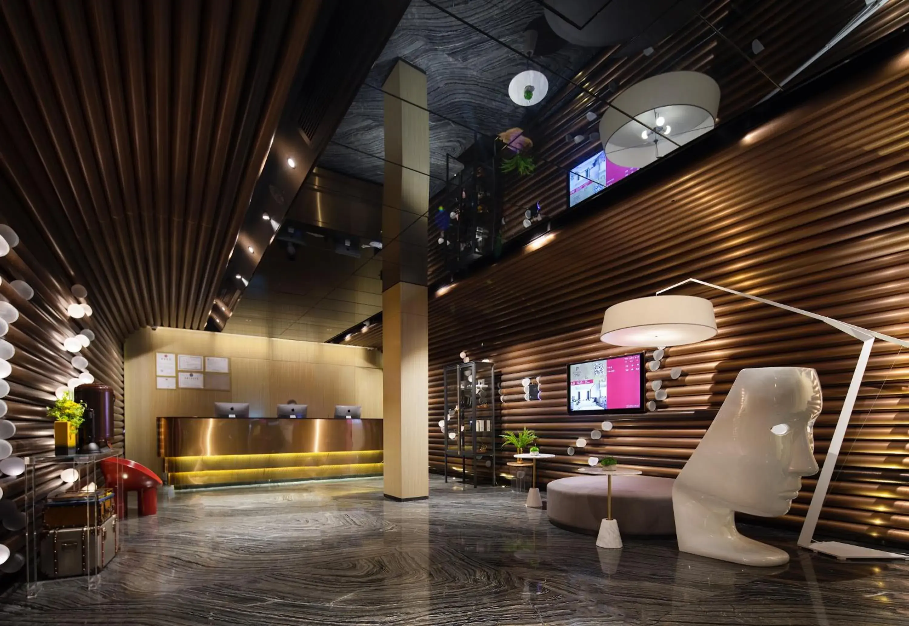 Lobby or reception in Paco Hotel Guangzhou Jiangtai Road Metro Branch Lobby or reception in Paco Hotel Guangzhou Jiangtai Road Metro Branch