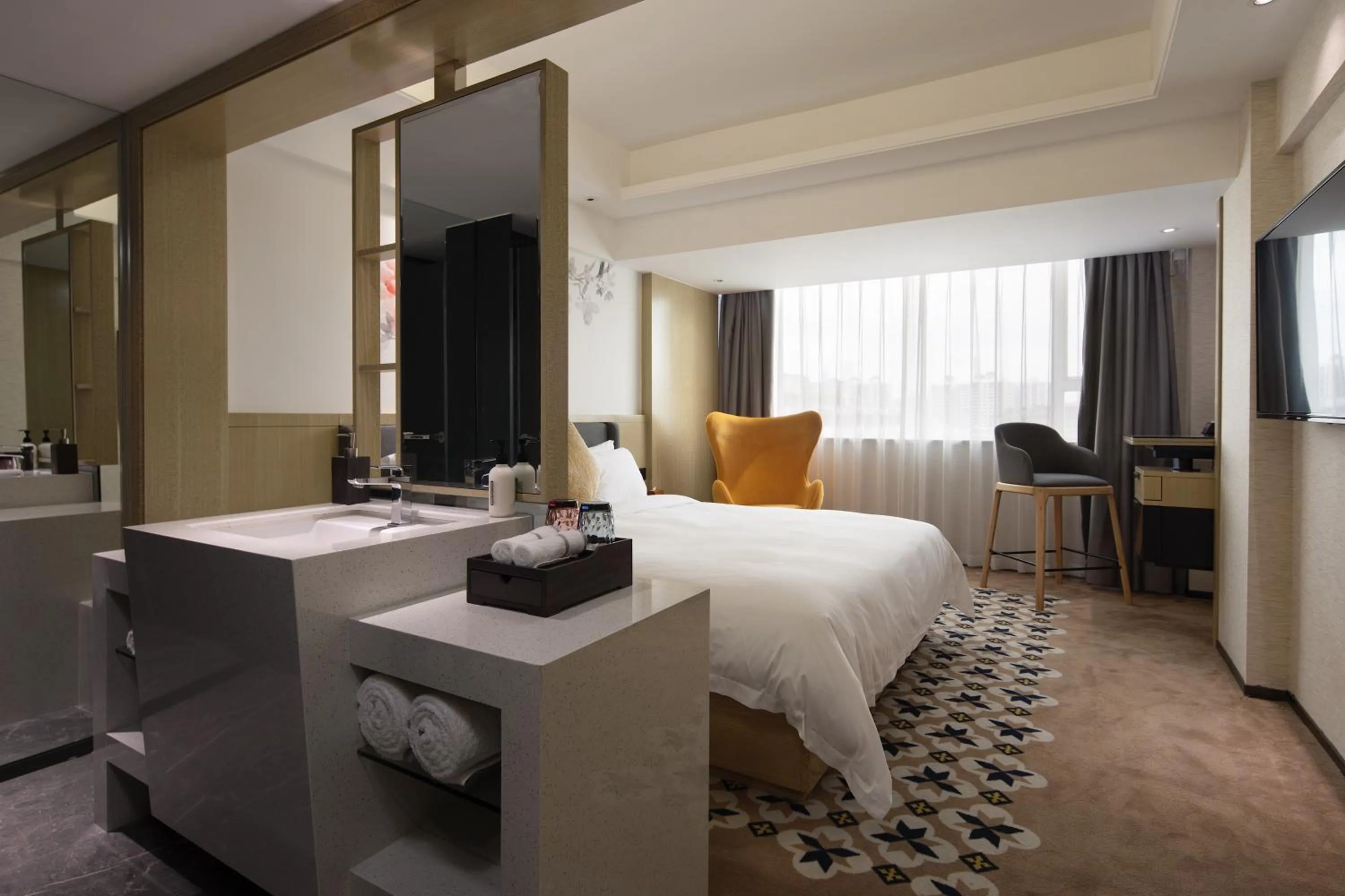 Photo of the whole room, Bed in Paco Hotel Guangzhou Jiangtai Road Metro Branch