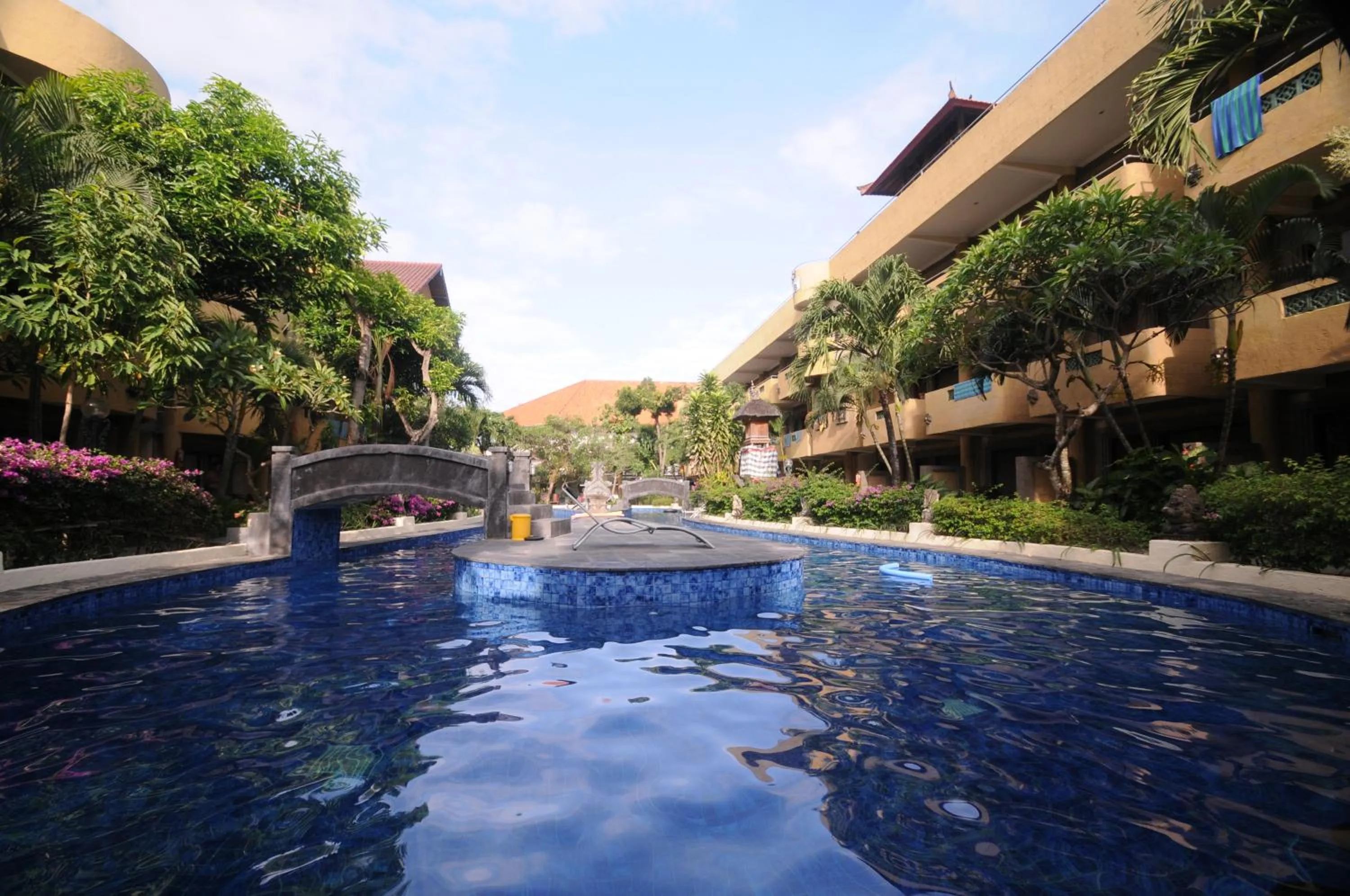 Swimming pool in Melasti Beach Resort & Spa Legian