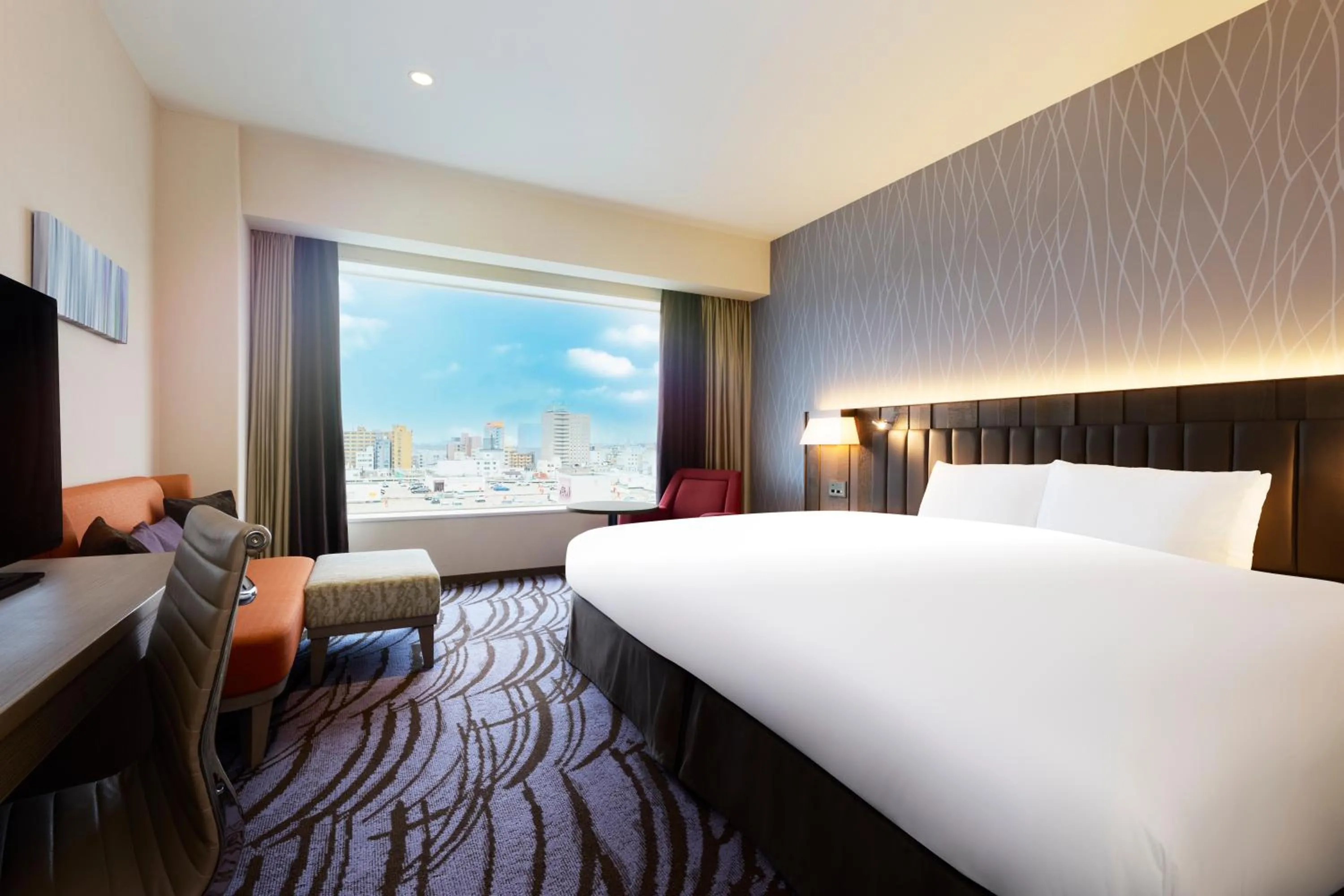 Bed in ANA Crowne Plaza Chitose by IHG