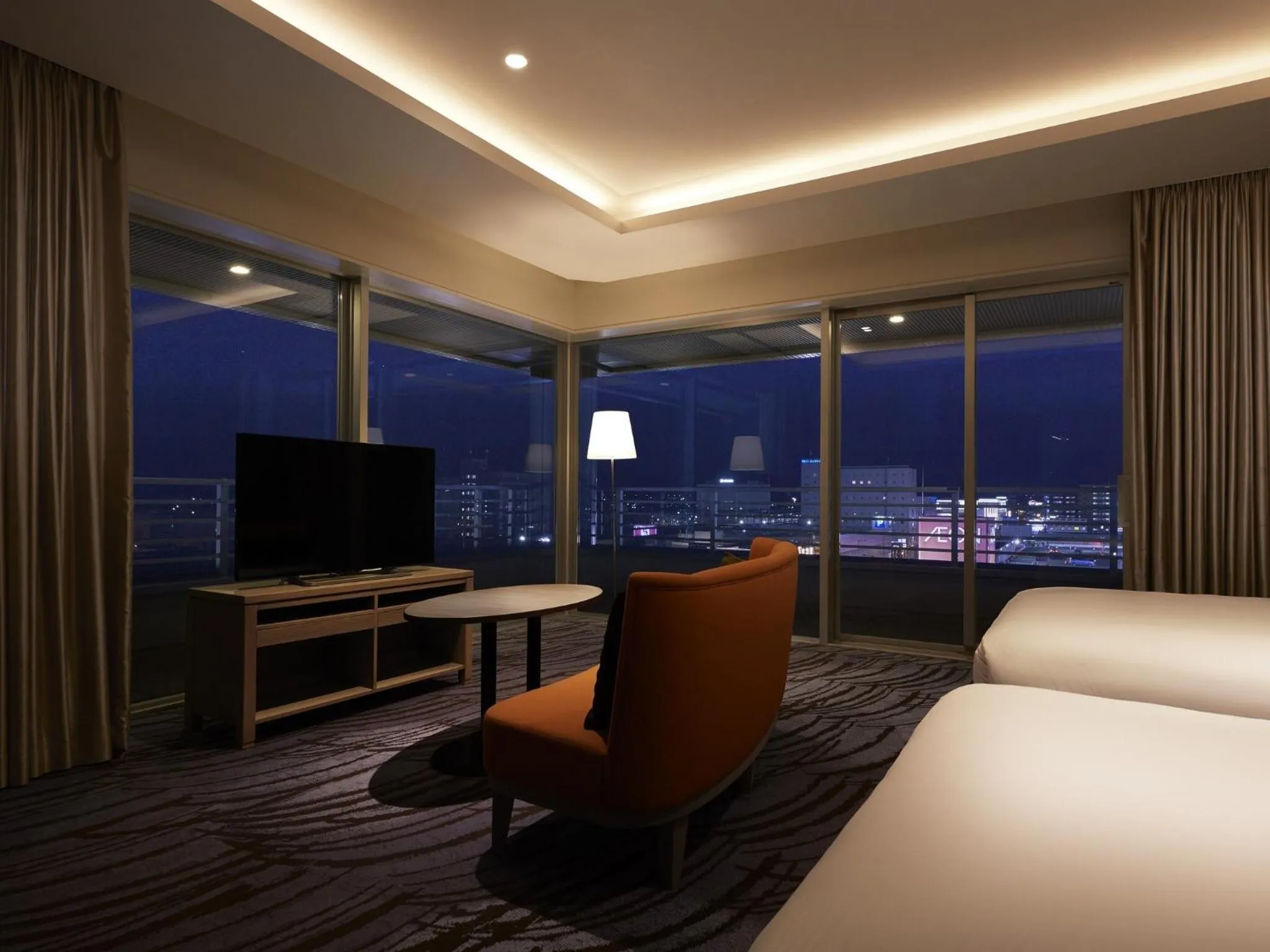Night, Bed in ANA Crowne Plaza Chitose by IHG