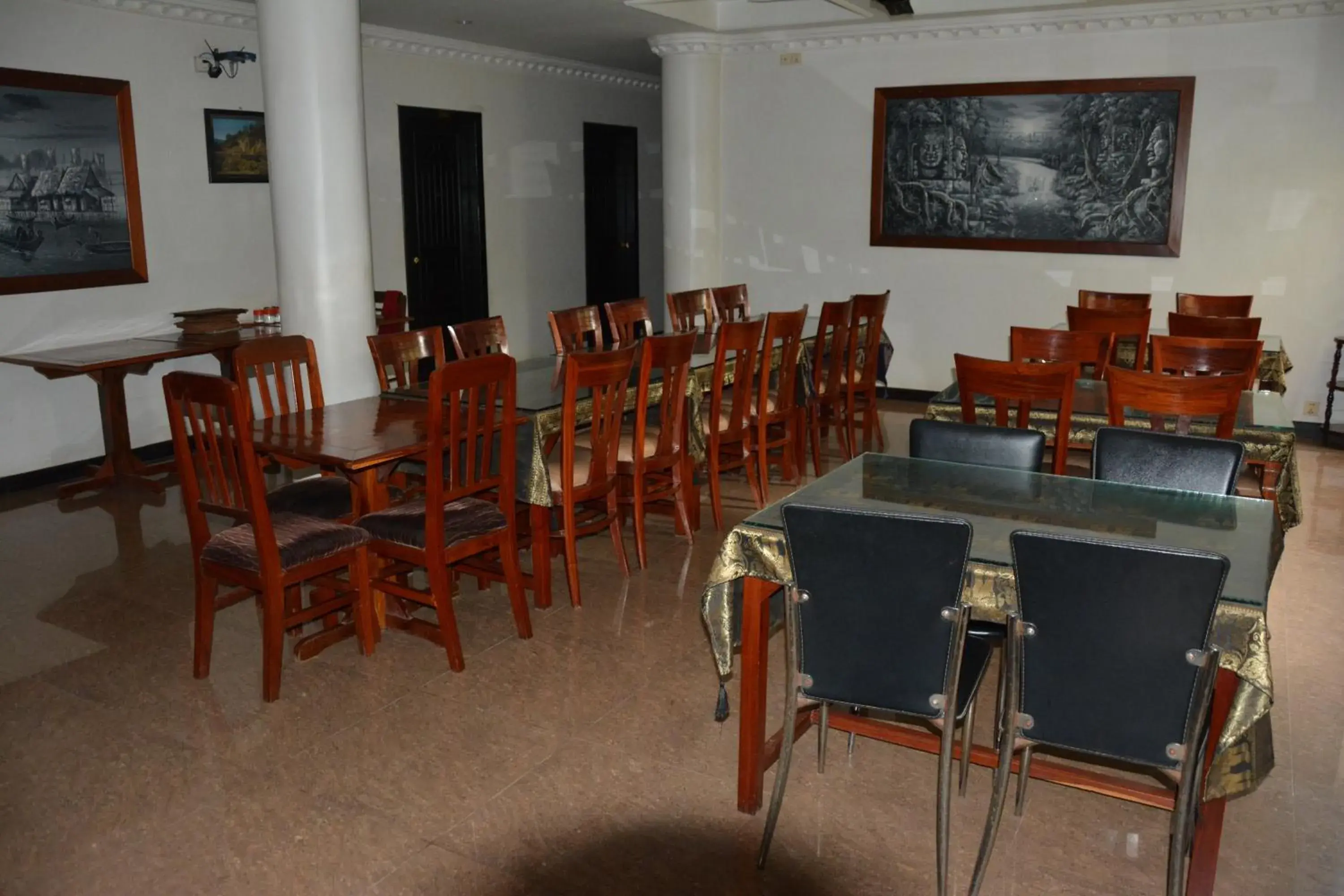 Restaurant/places to eat in Mom's Guesthouse Restaurant/places to eat in Mom's Guesthouse