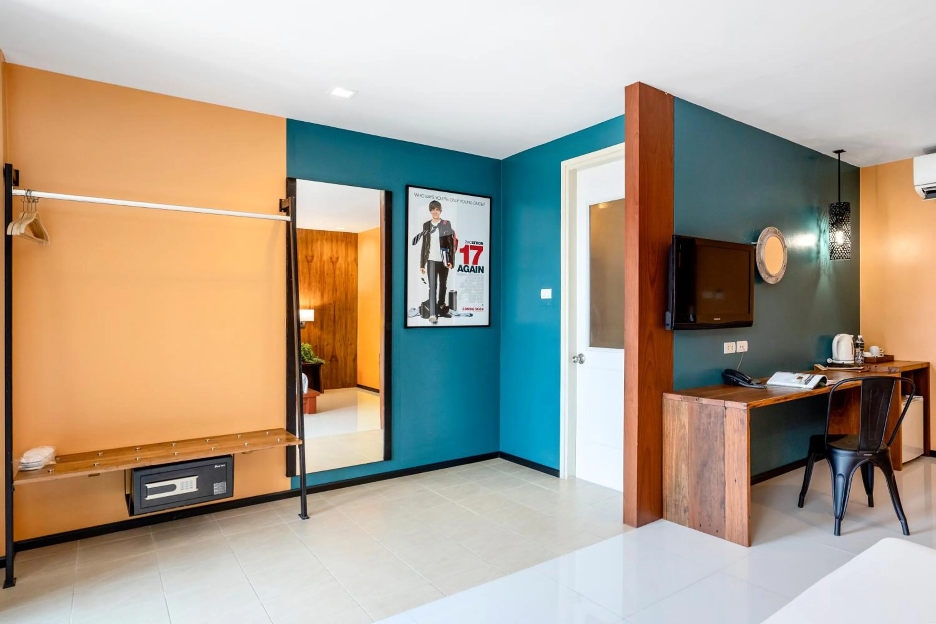 TV and multimedia in MeStyle Place Hotel