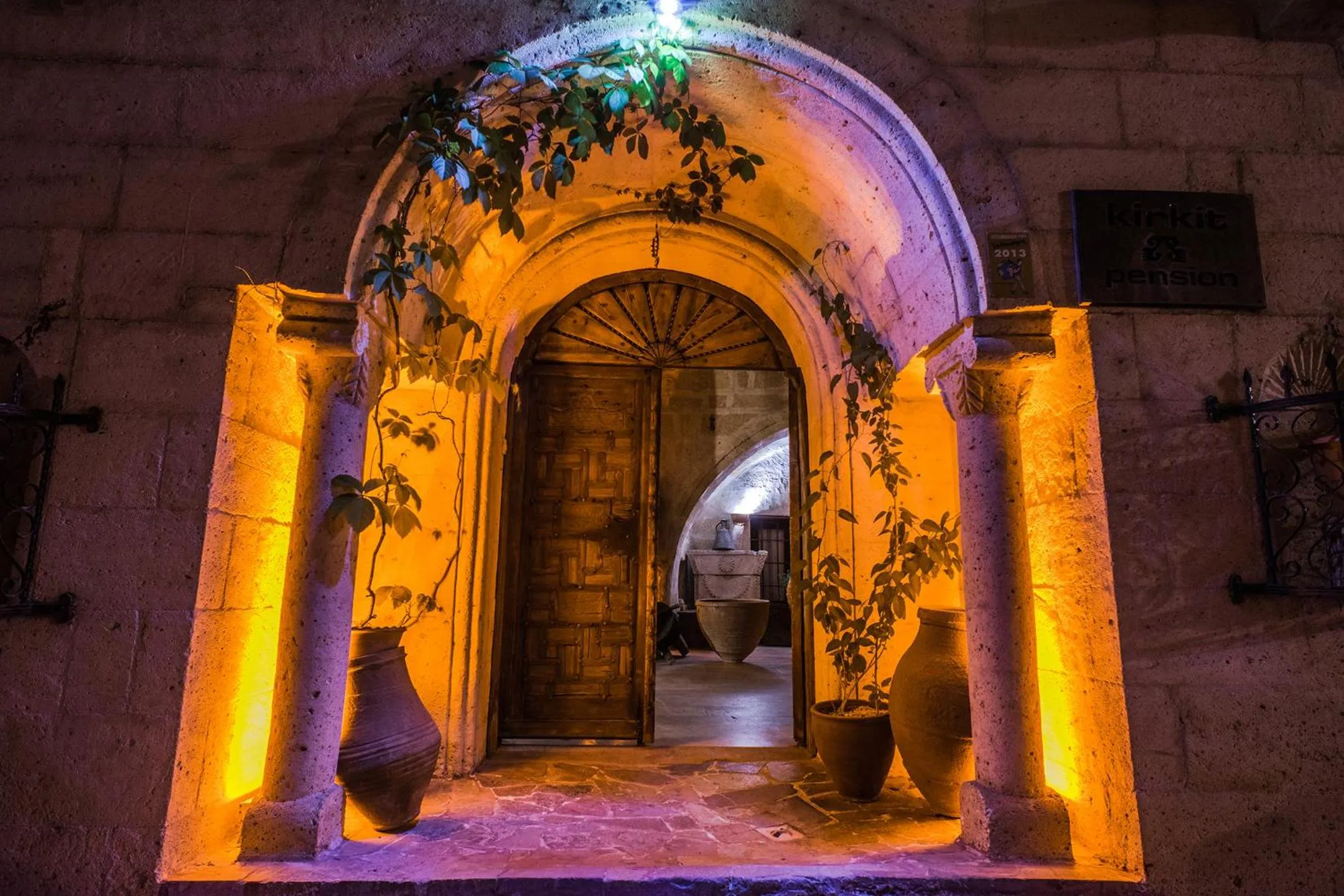 Facade/entrance in Kirkit Hotel