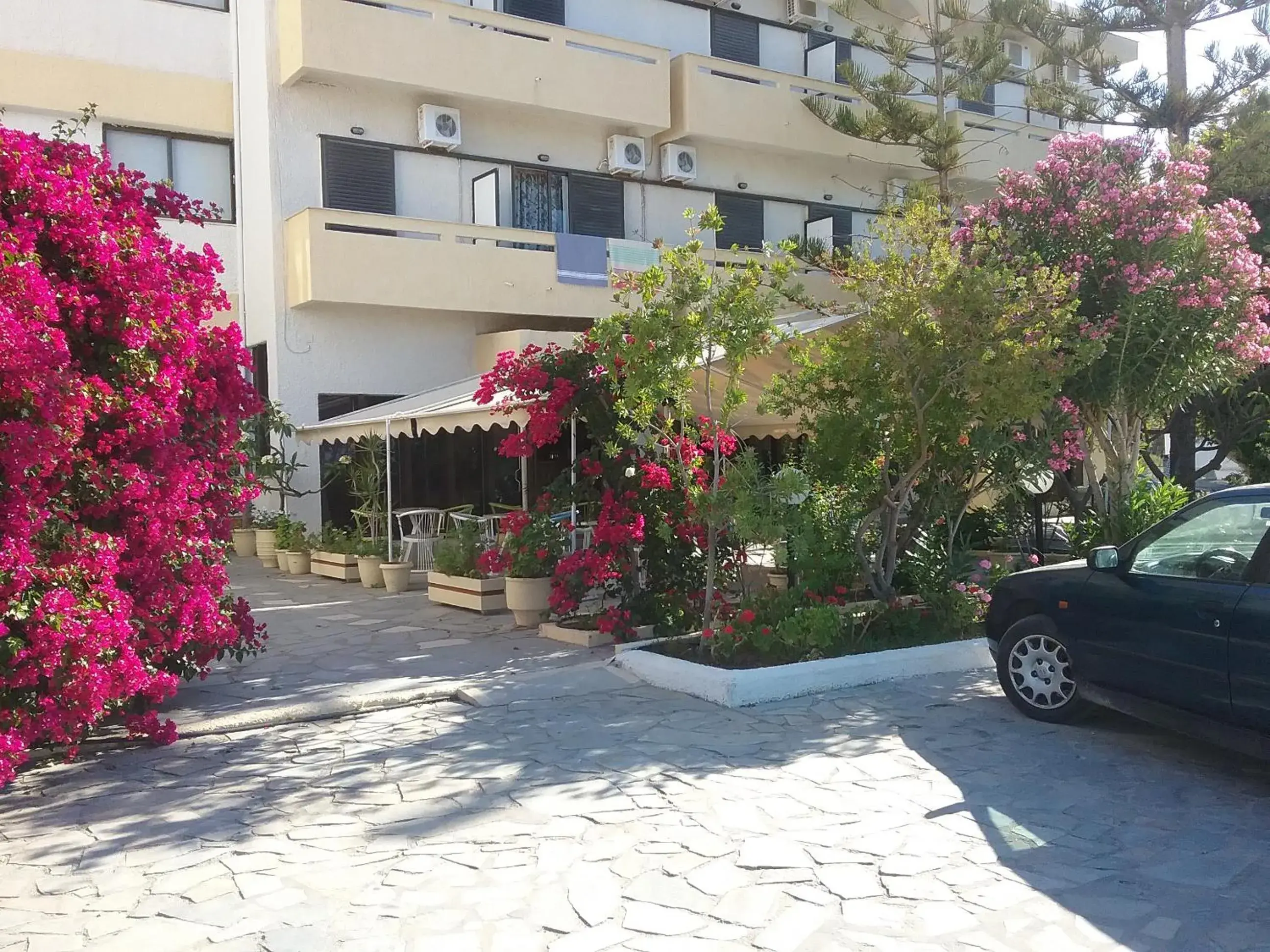 Facade/entrance in Esperides Hotel Facade/entrance in Esperides Hotel