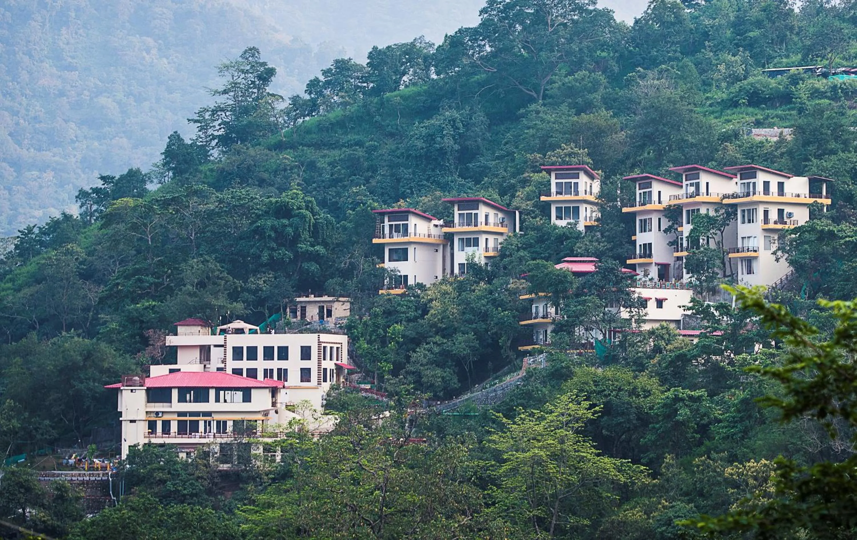 Property building in Veda5 Ayurveda & Yoga Retreat