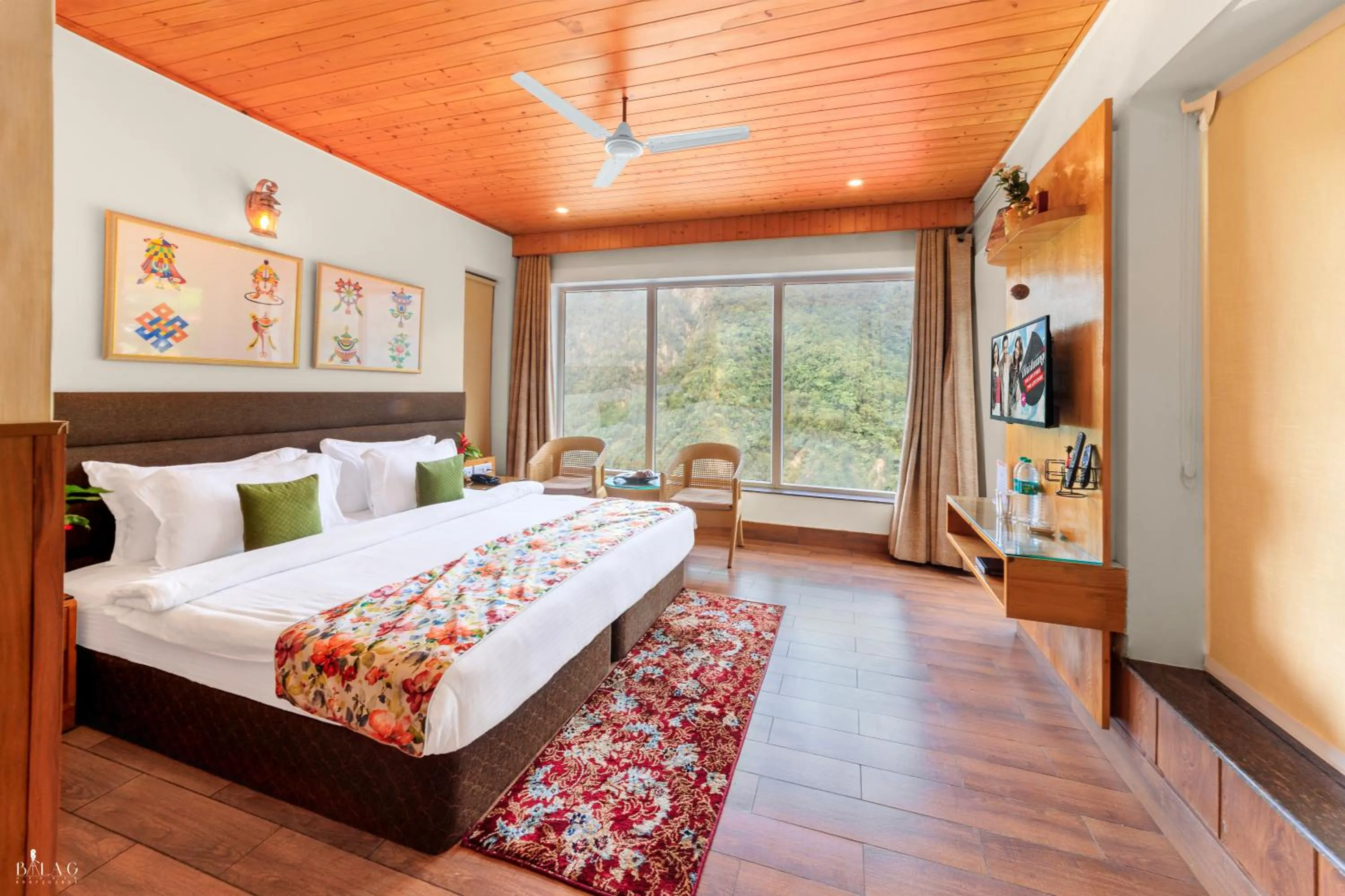 Bed in Veda5 Ayurveda & Yoga Retreat