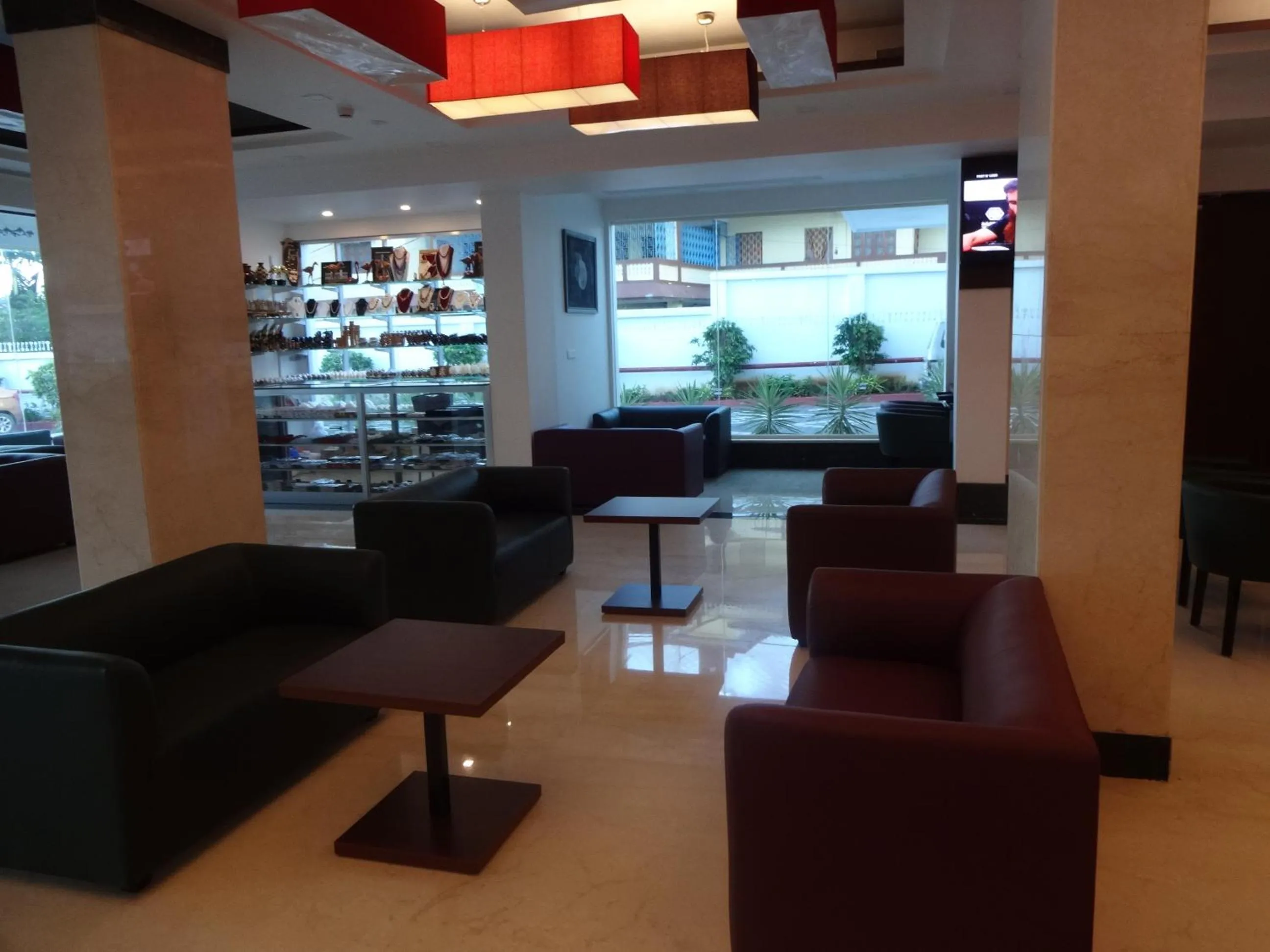 Communal lounge/ TV room in Lemon Tree Hotel, Port Blair Near to Airport