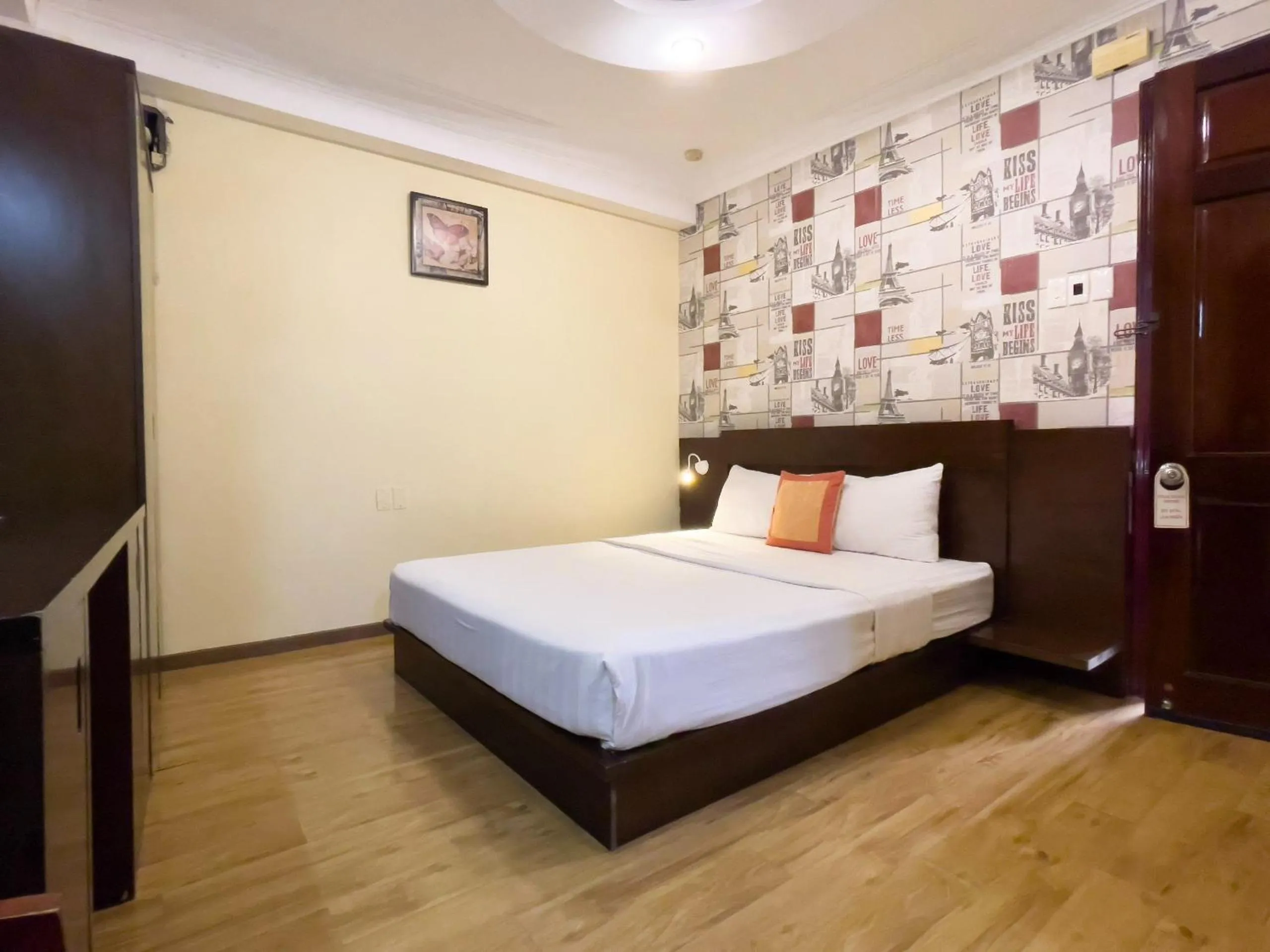 Bedroom, Bed in Little Brick Saigon Hotel