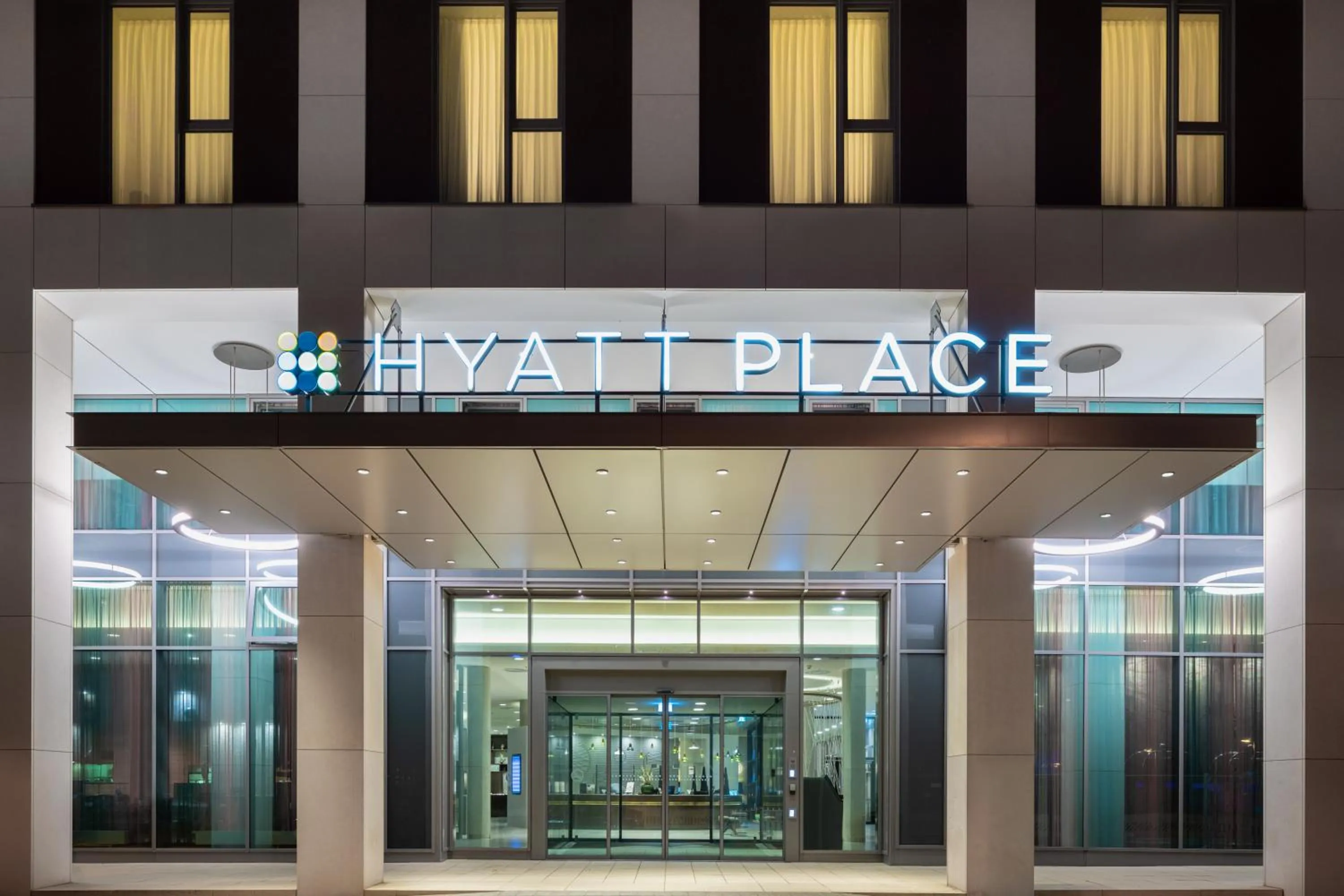 Facade/entrance in Hyatt Place Frankfurt Airport