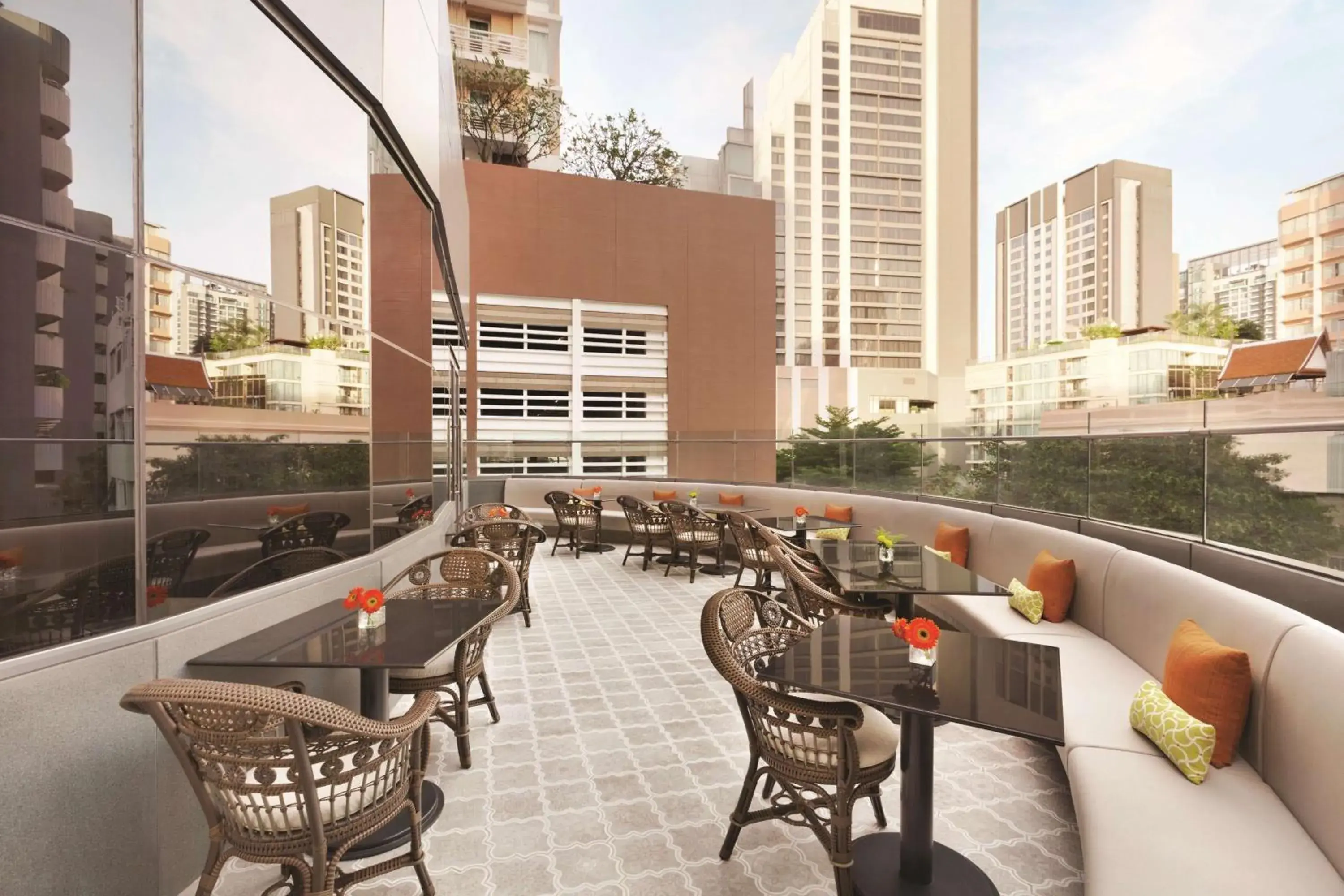 Property building in Hyatt Place Bangkok Sukhumvit 24 Property building in Hyatt Place Bangkok Sukhumvit 24