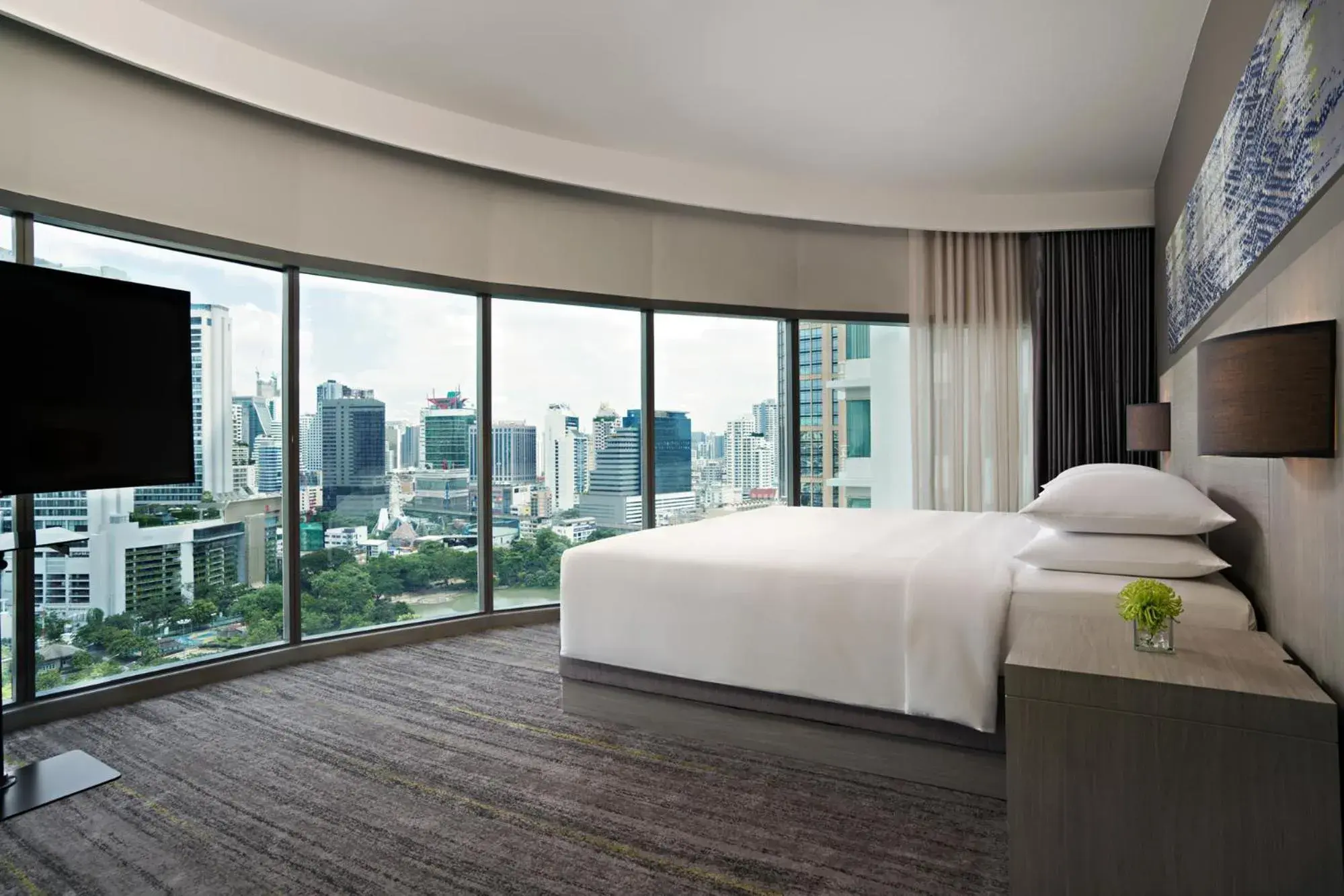Bedroom, Bed in Hyatt Place Bangkok Sukhumvit 24 Bedroom, Bed in Hyatt Place Bangkok Sukhumvit 24