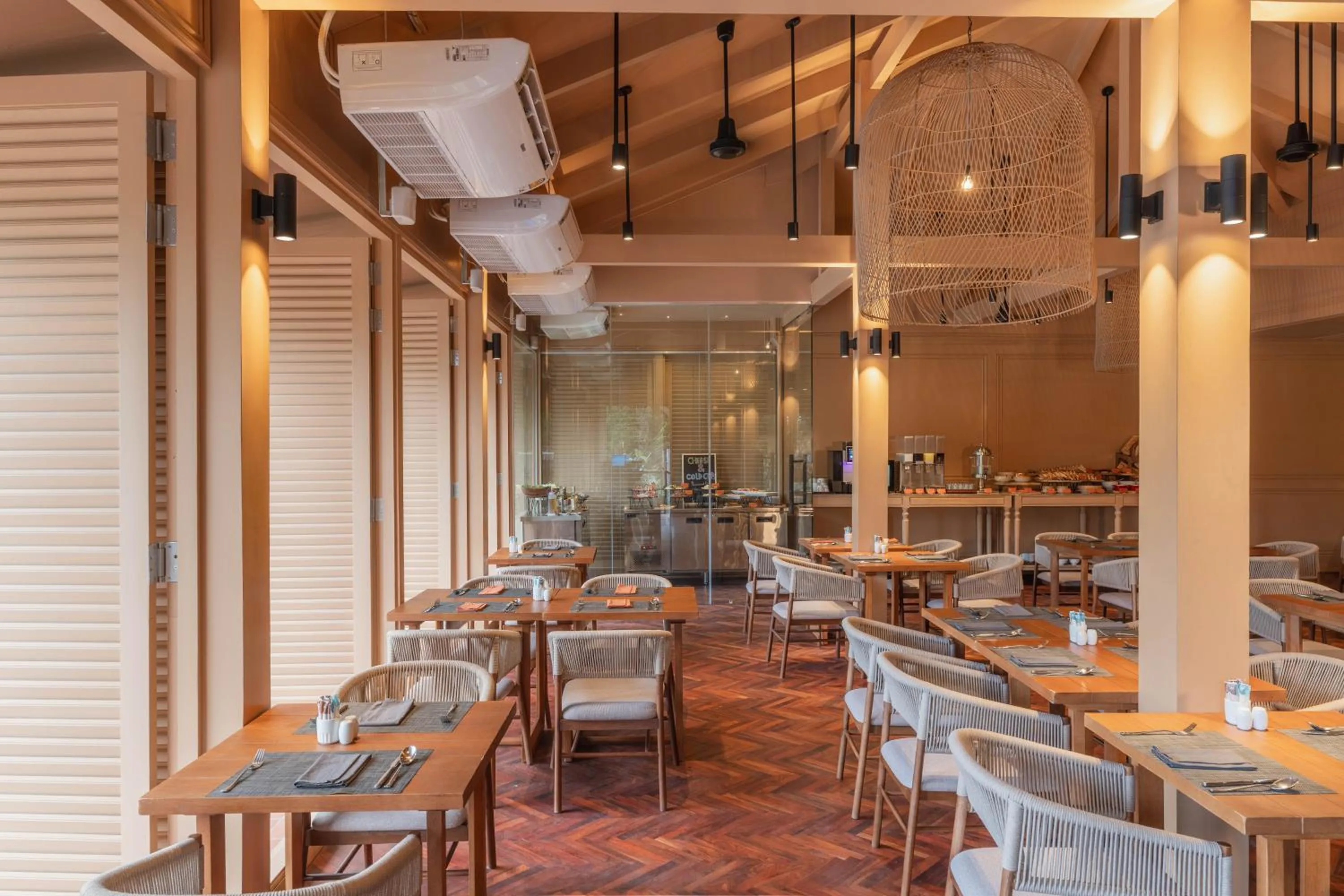 Restaurant/places to eat in Kira Baya Koh Samed