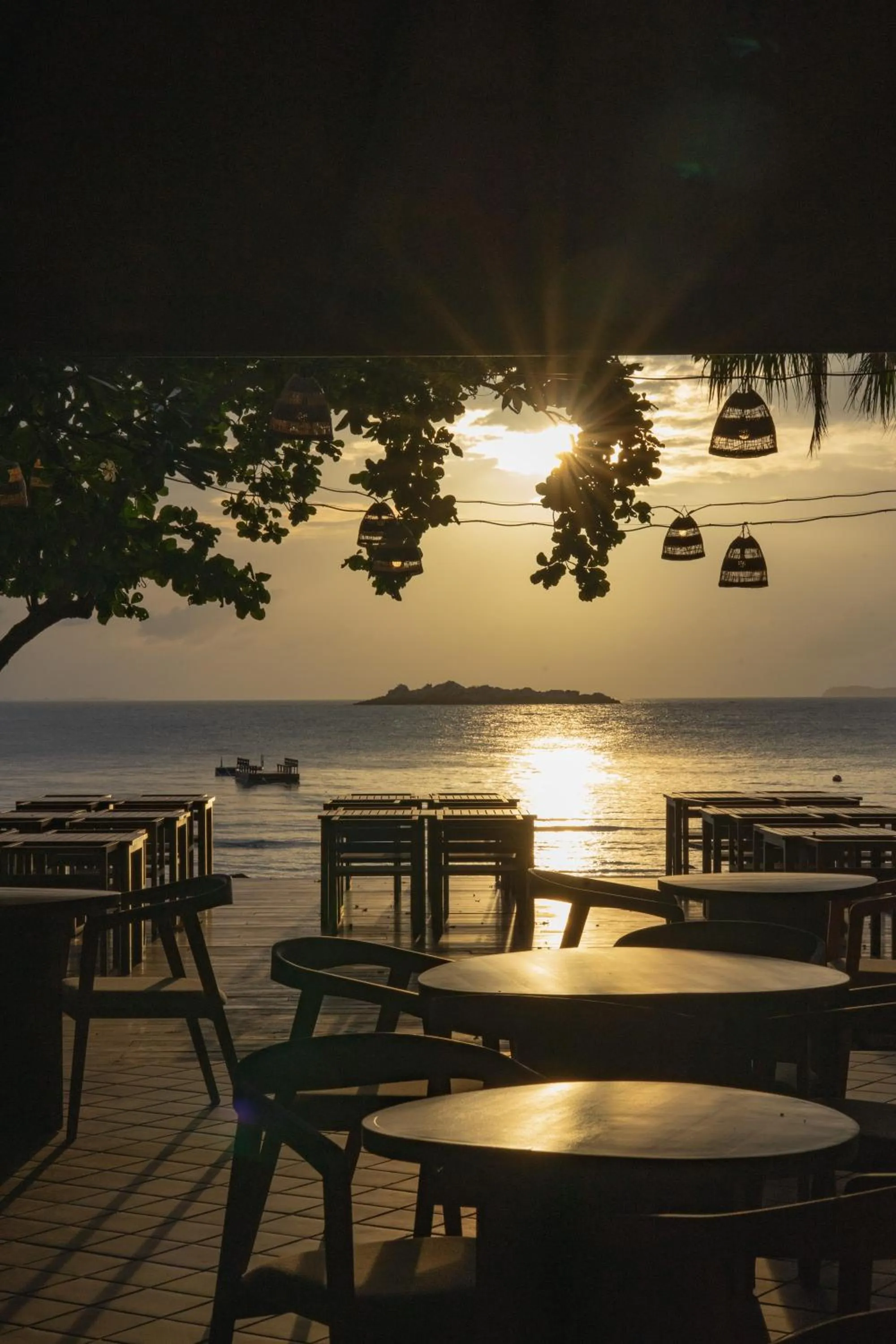 Restaurant/places to eat in Kira Baya Koh Samed