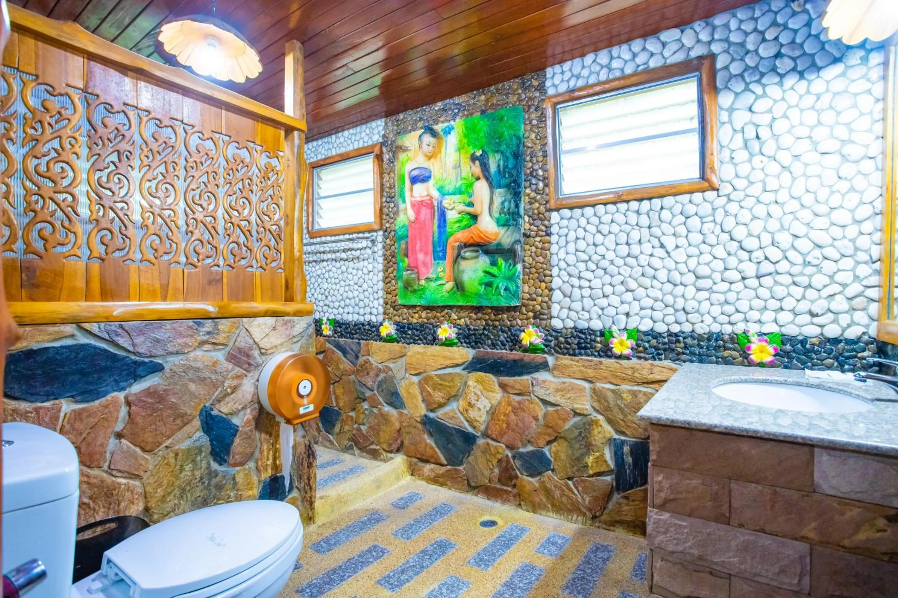 Toilet in Chatsuree Boutique Resort