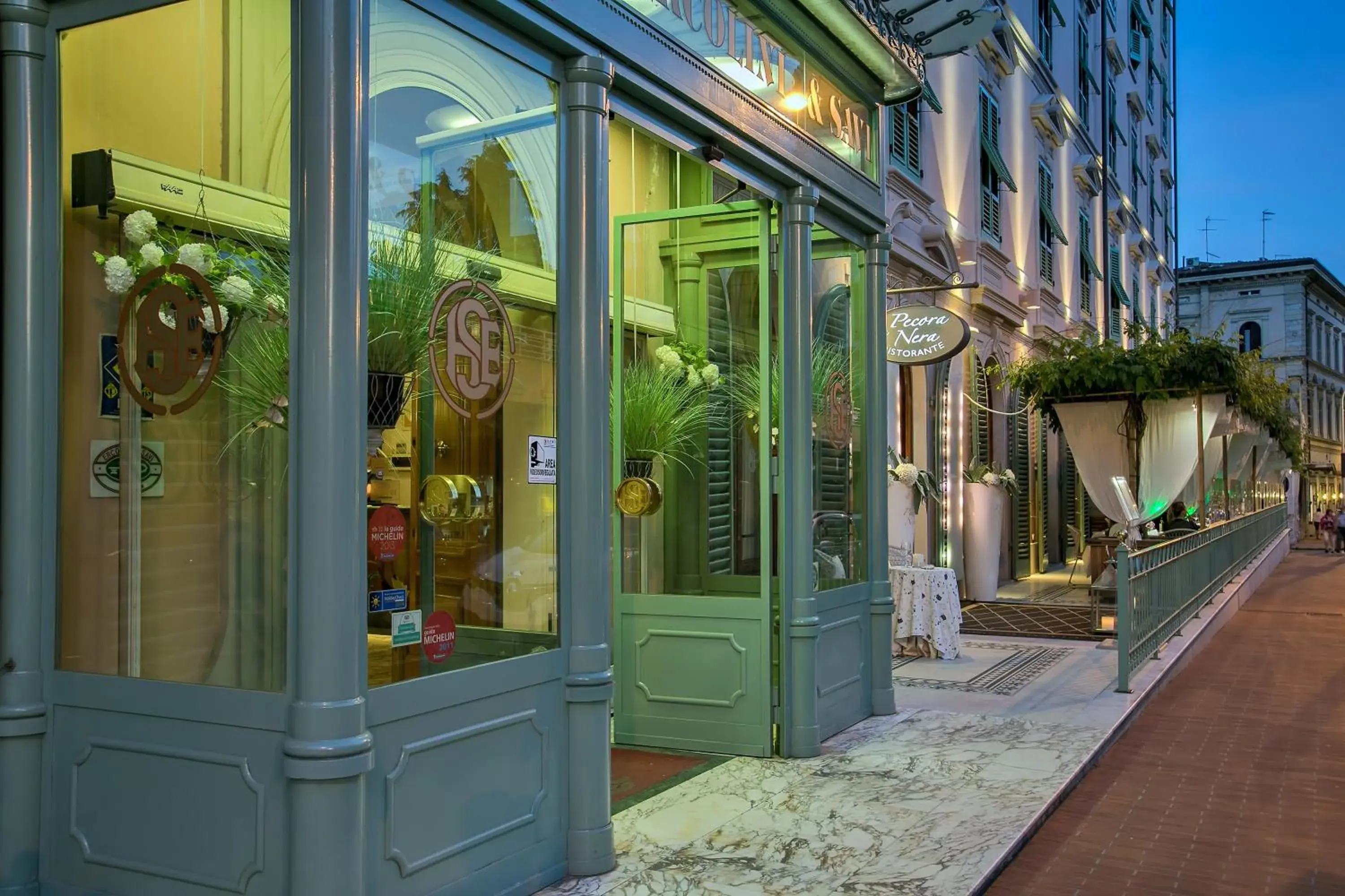 Property building in Hotel Ercolini & Savi Property building in Hotel Ercolini & Savi