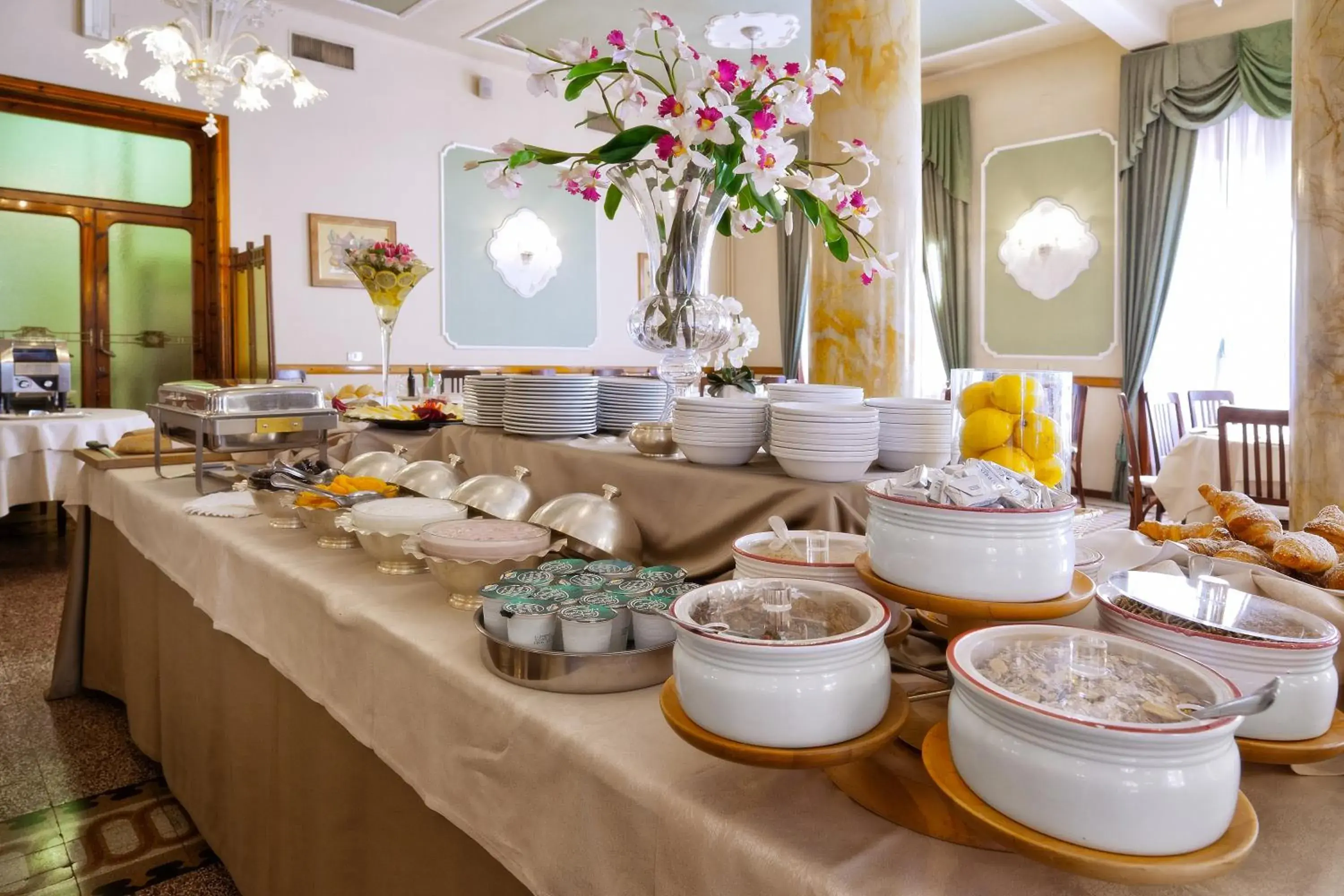 Restaurant/places to eat in Hotel Ercolini & Savi Restaurant/places to eat in Hotel Ercolini & Savi