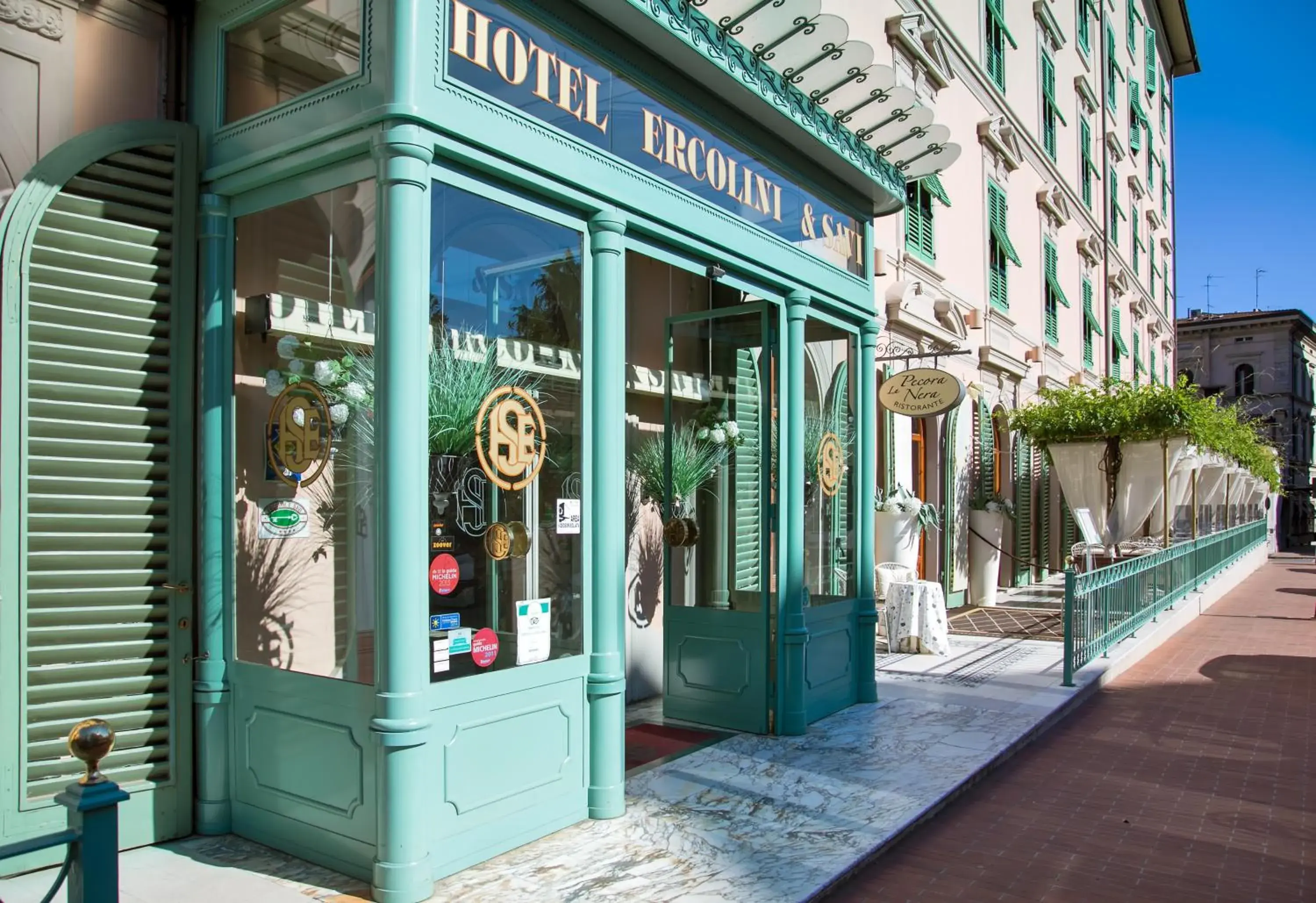 Property building in Hotel Ercolini & Savi Property building in Hotel Ercolini & Savi