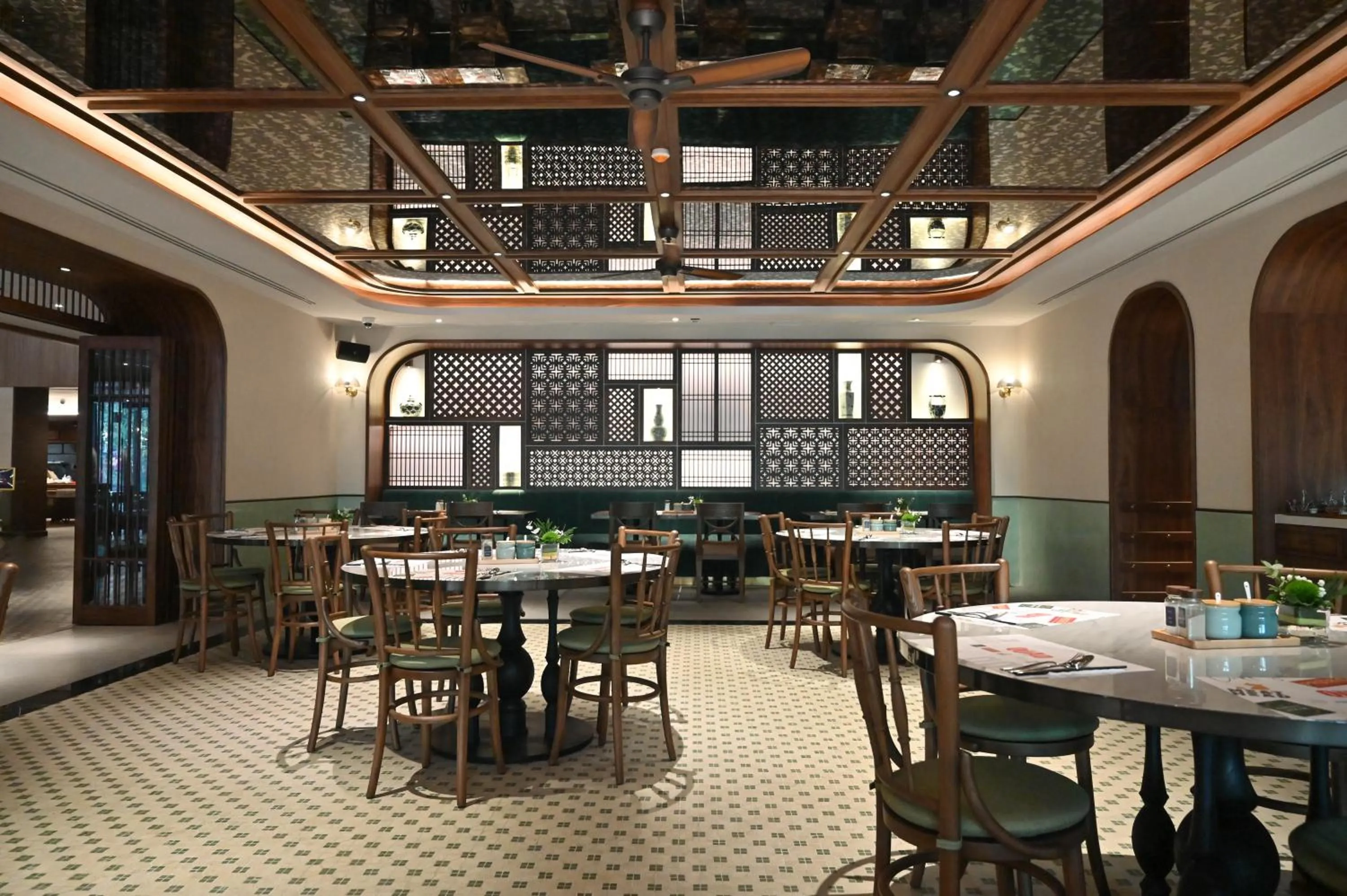 Restaurant/places to eat in The Landmark Bangkok