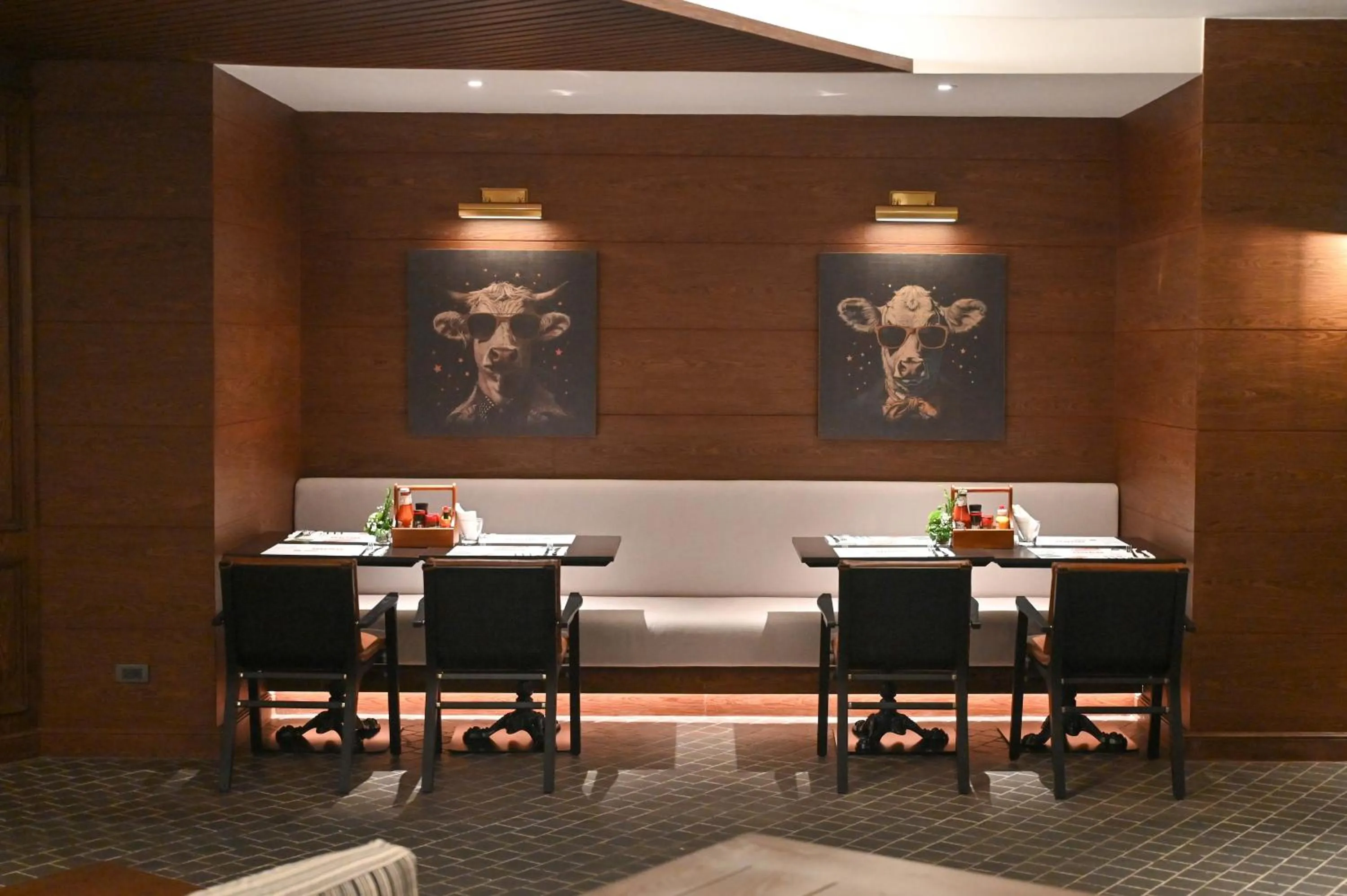 Restaurant/places to eat in The Landmark Bangkok