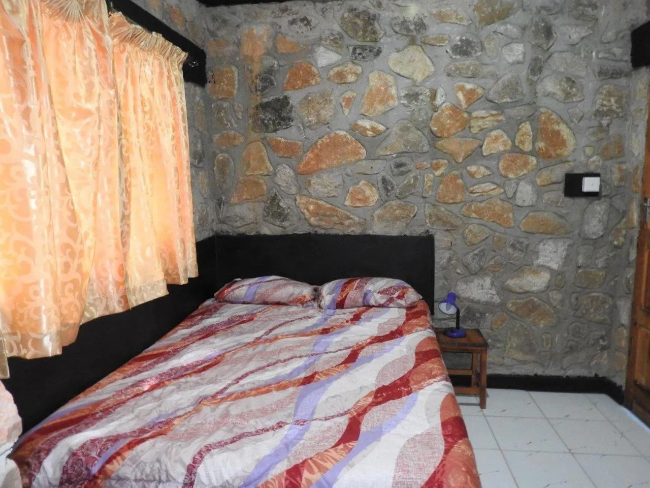 Photo of the whole room, Bed in Madrugada