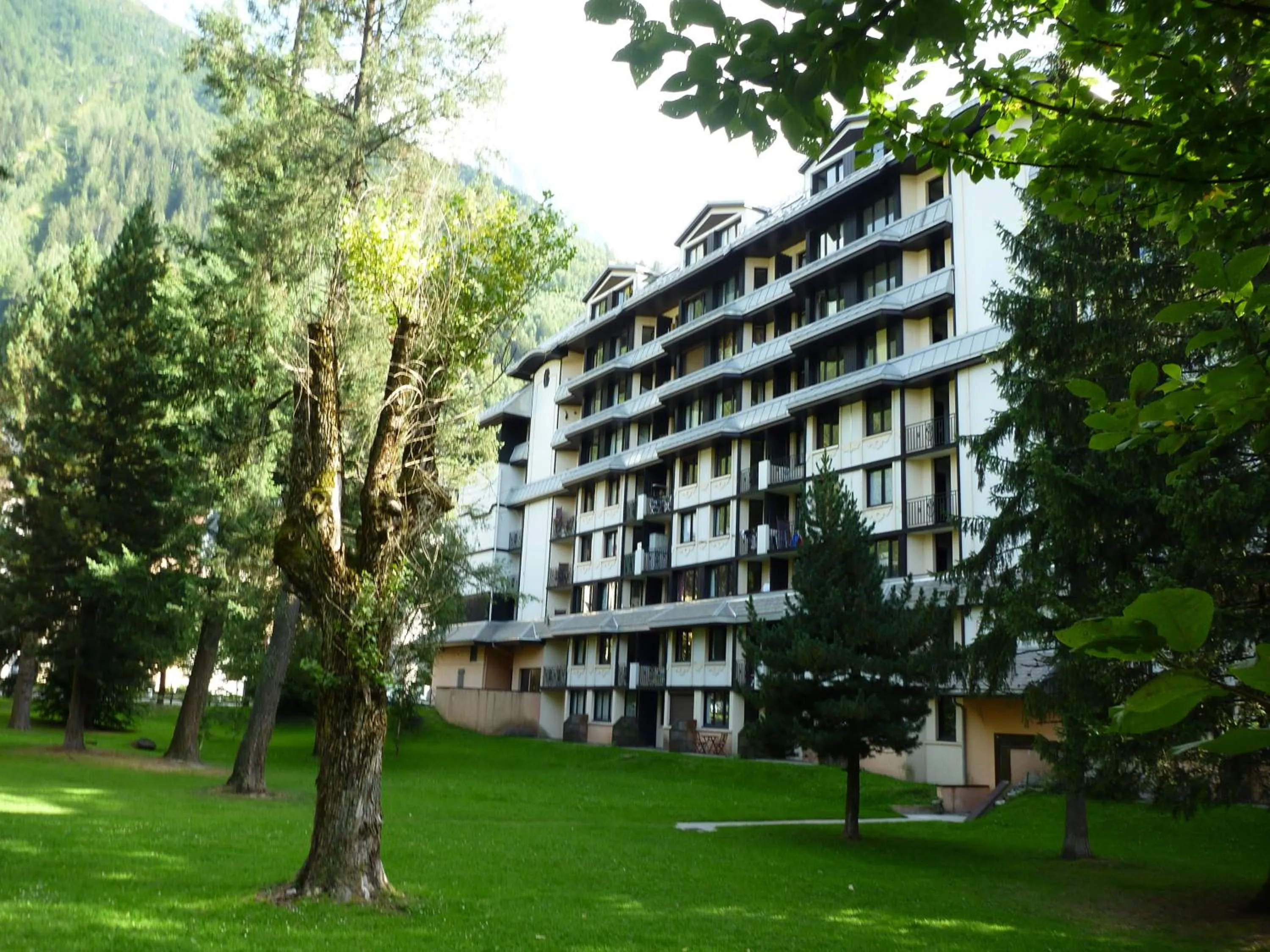 Property building in Apartment Chamois Blanc 6 - Chamonix Haven with great views