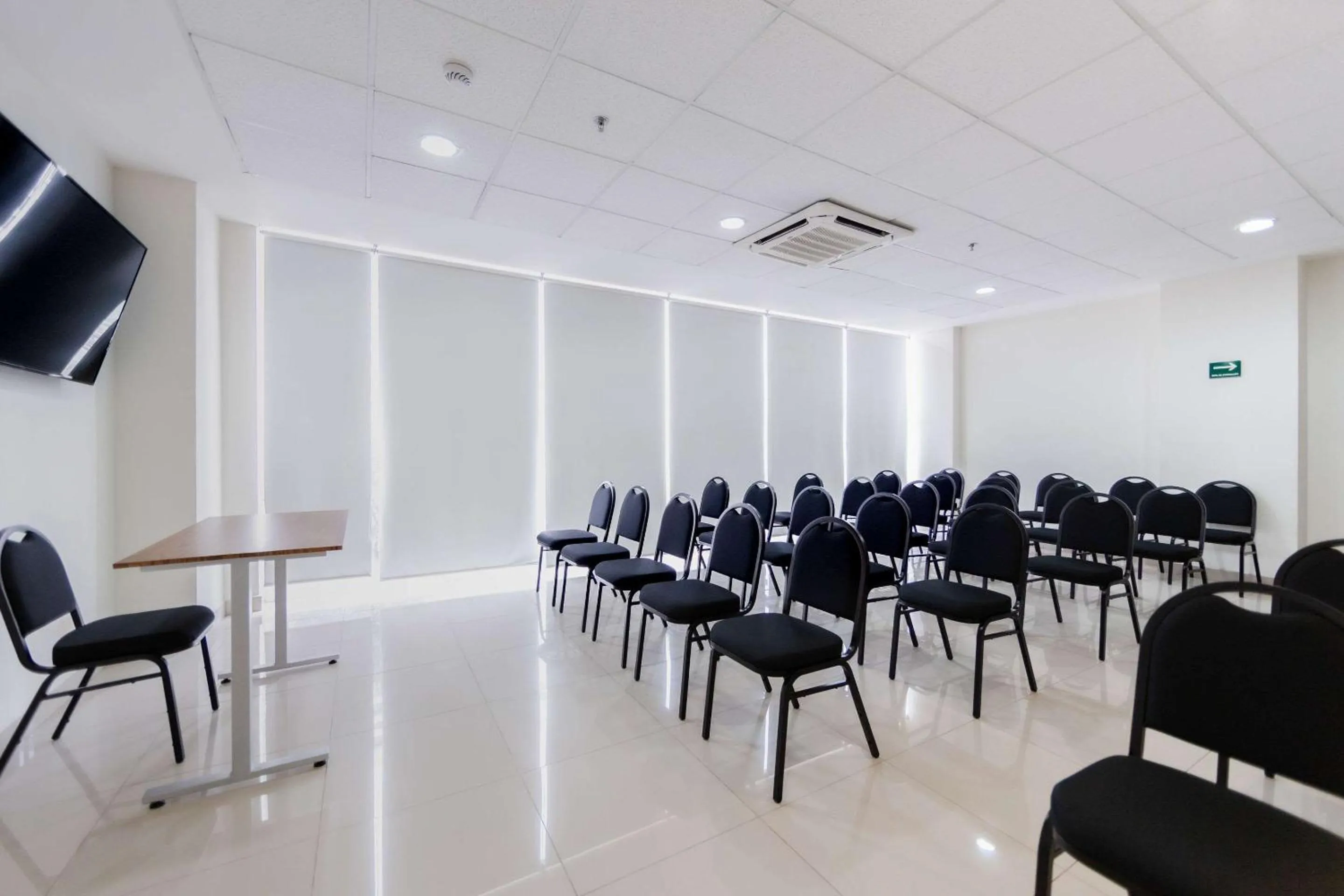 Meeting/conference room in Sleep Inn Tijuana