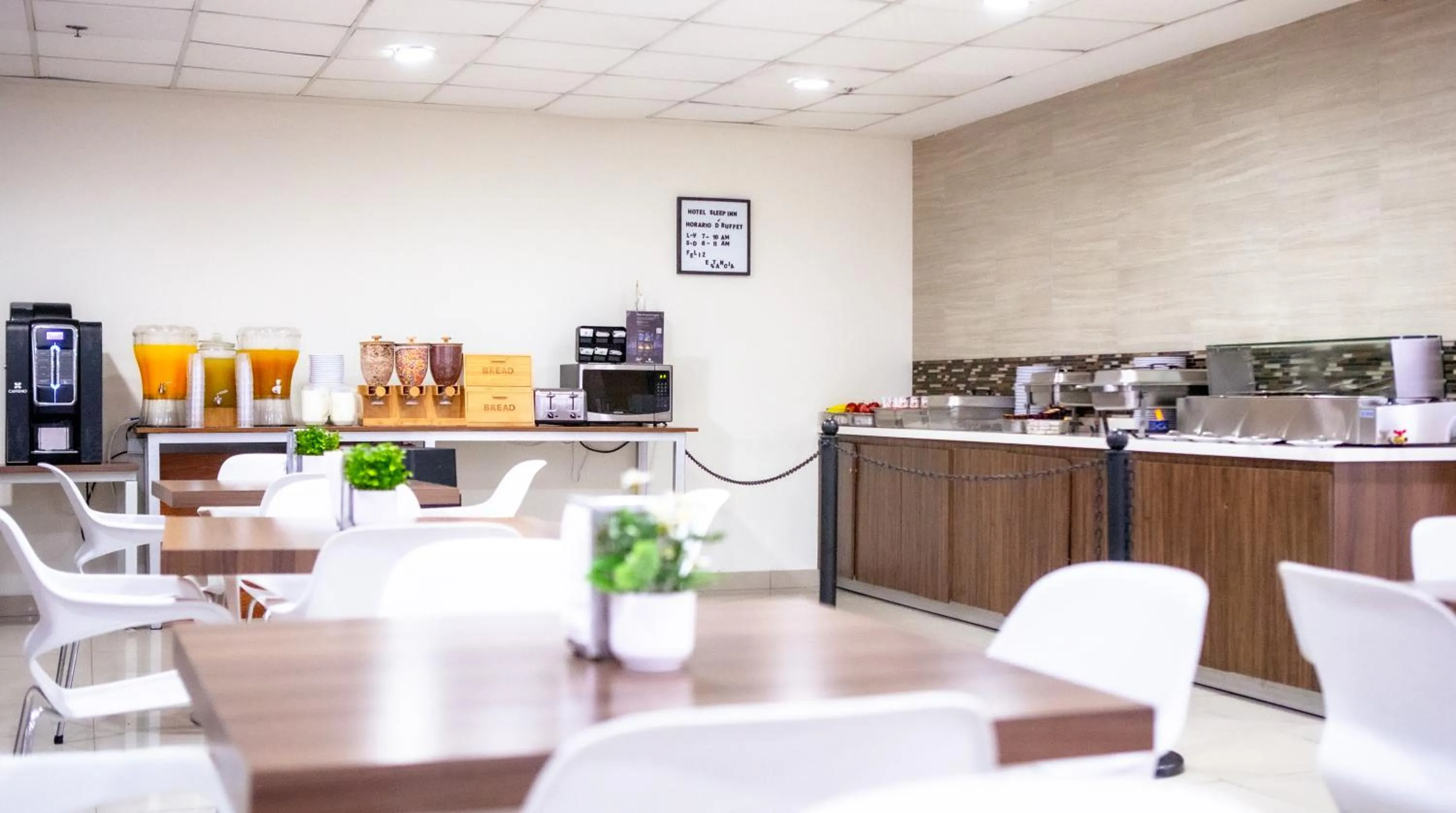 Food in Sleep Inn Tijuana