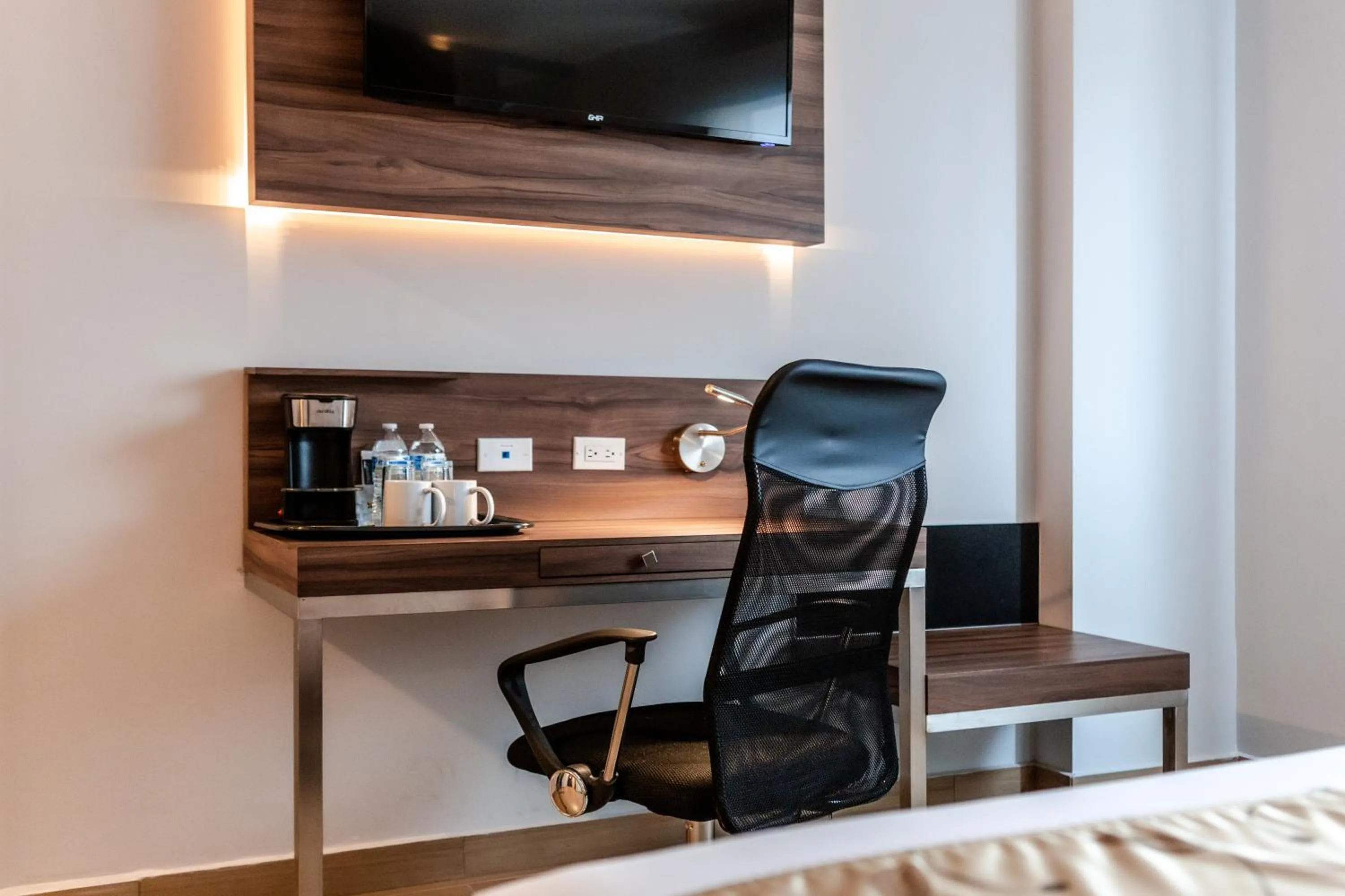 Photo of the whole room, Bed in Sleep Inn Tijuana