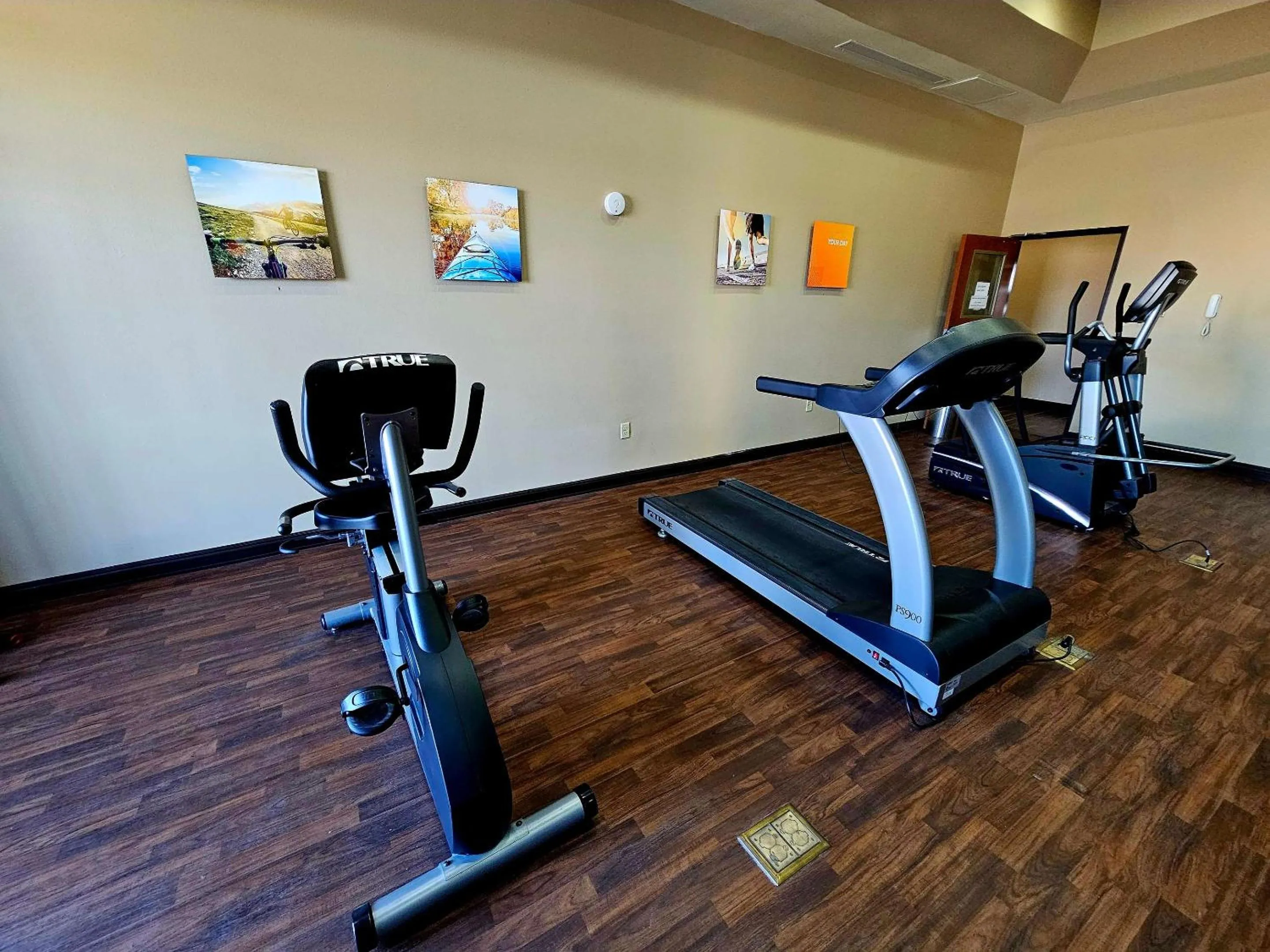 Fitness centre/facilities in Comfort Inn & Suites - Independence