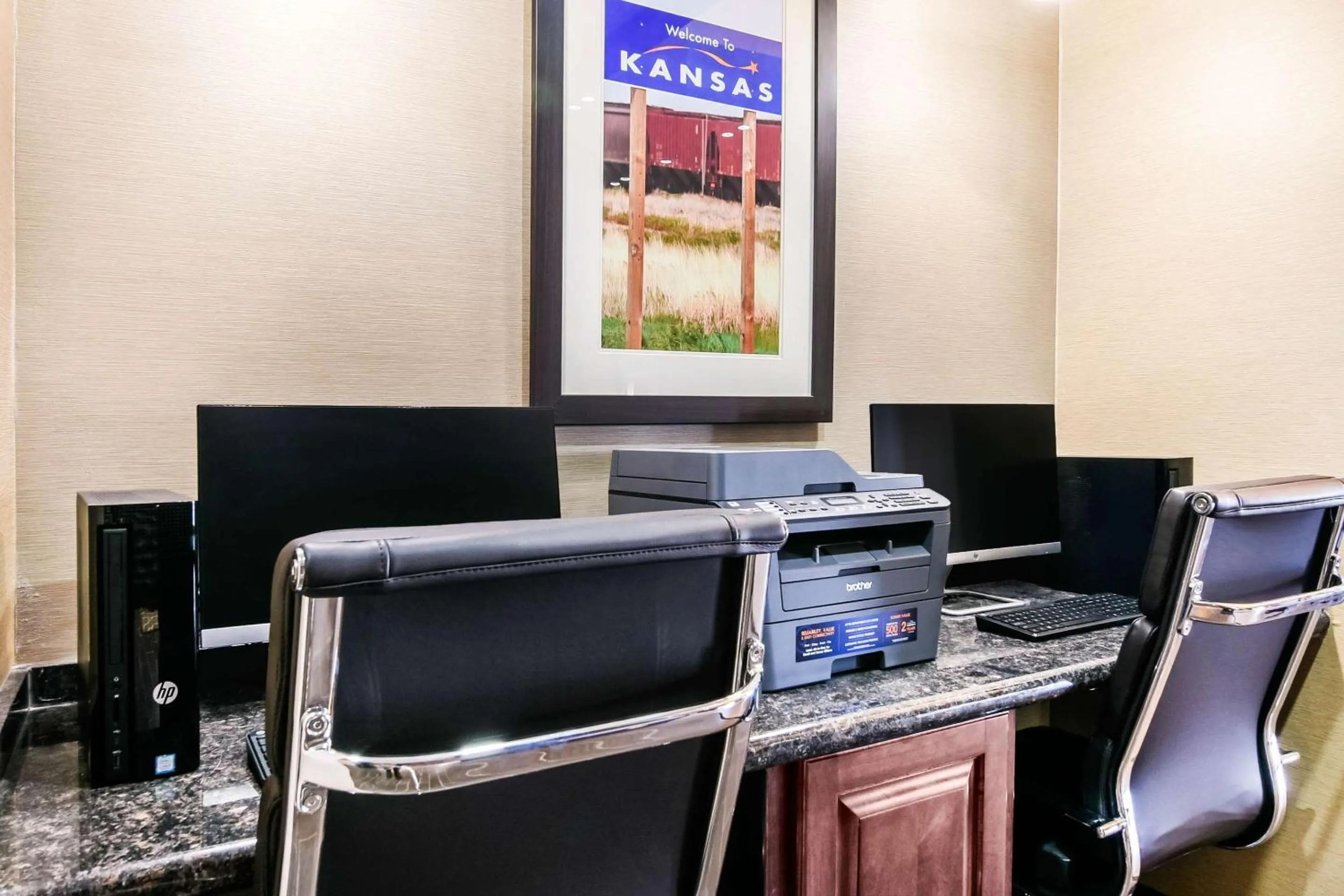 Business facilities in Comfort Inn & Suites - Independence