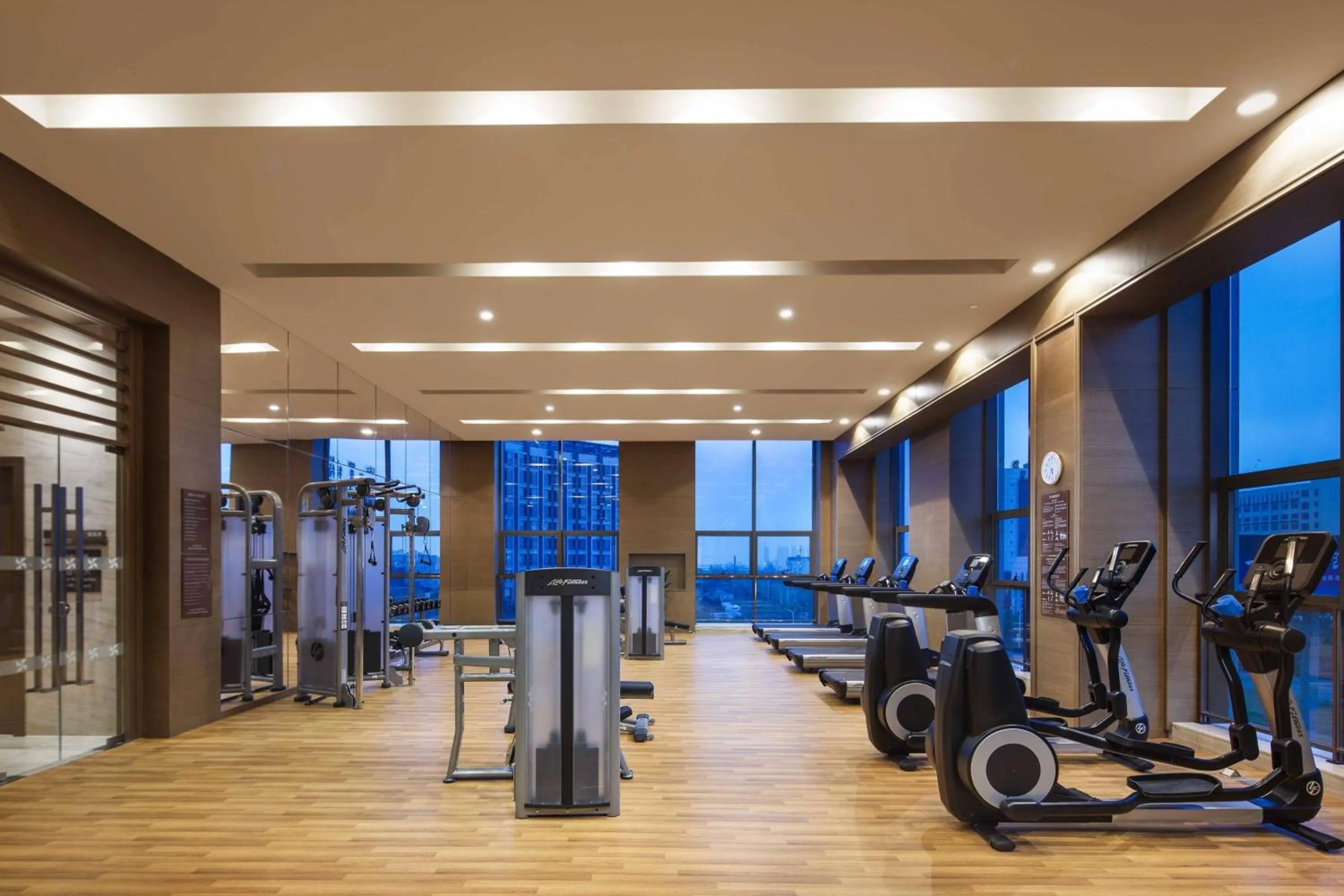 Fitness centre/facilities in Four Points by Sheraton Hefei, Baohe