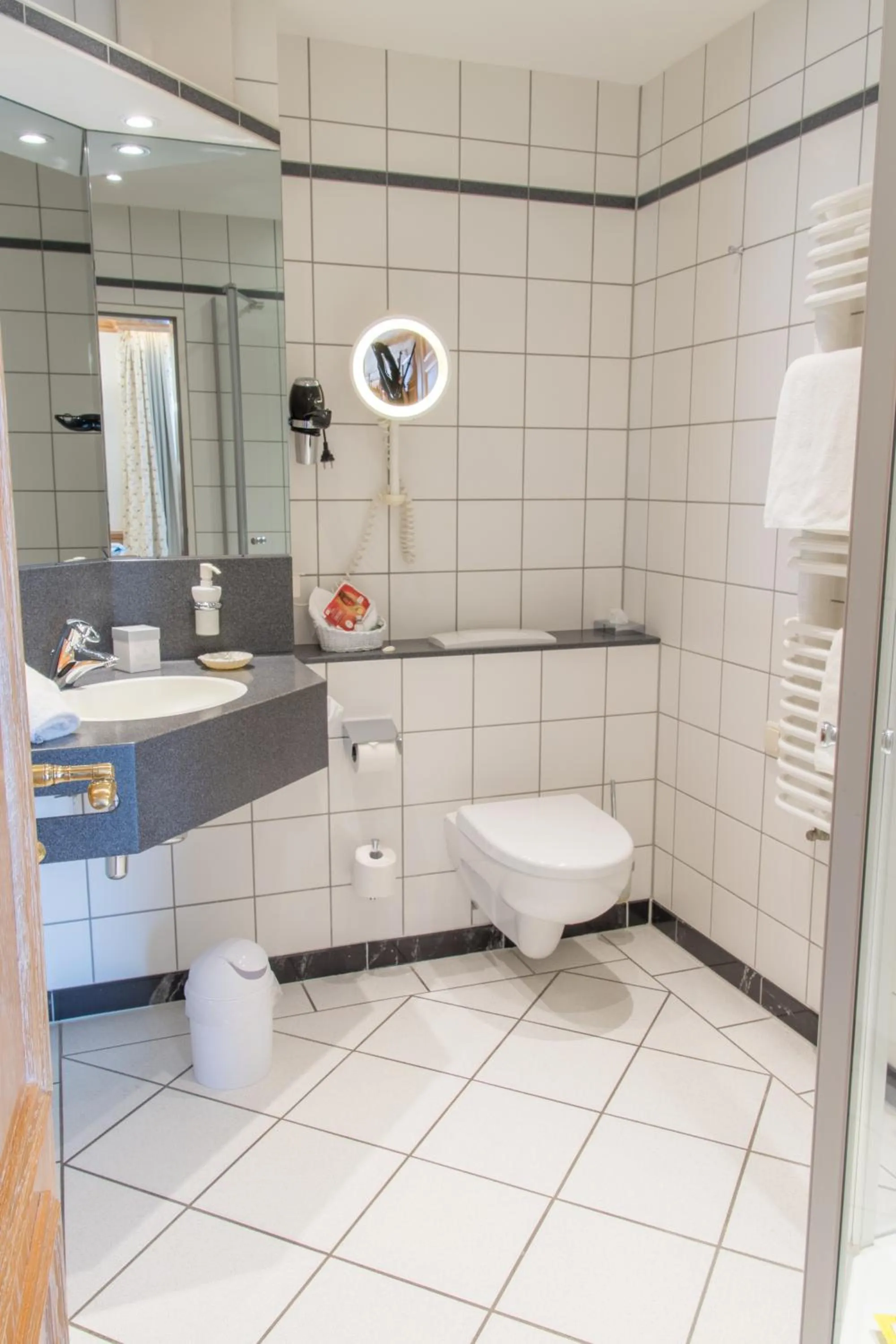 Bathroom in Romantik Hotel Fischerwiege